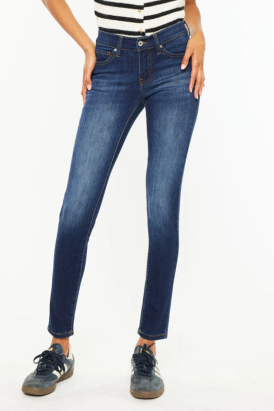 KanCan Women's Essentials Mid Rise Super Skinny Jeans Madison