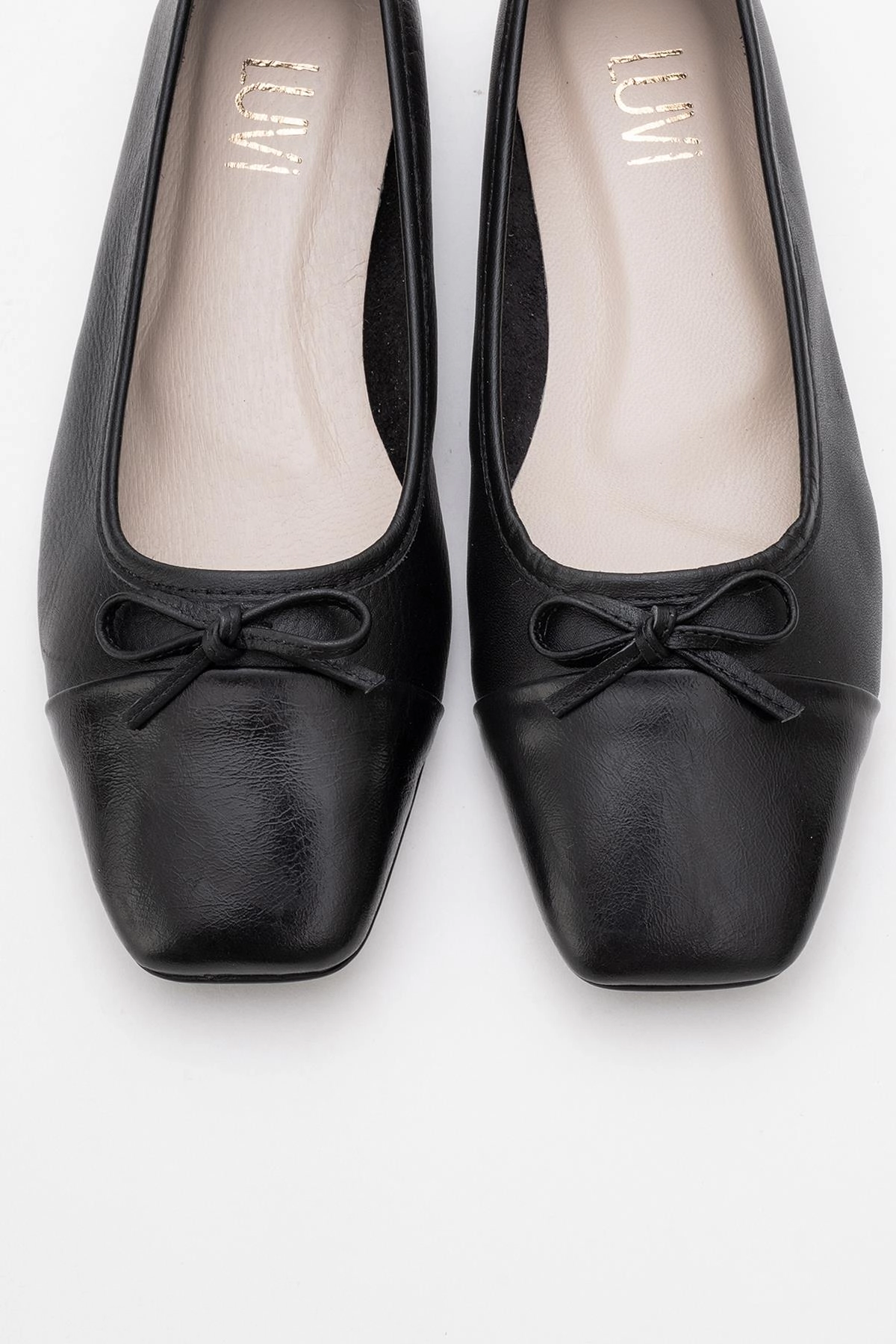 Forever & Always Womens Rony Leather Ballet Flats