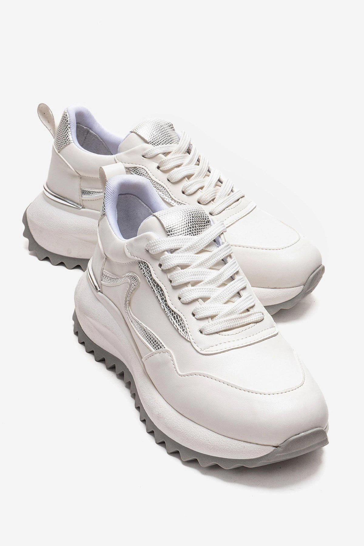 Prologue Shoes Womens Whisper Casual Sneaker