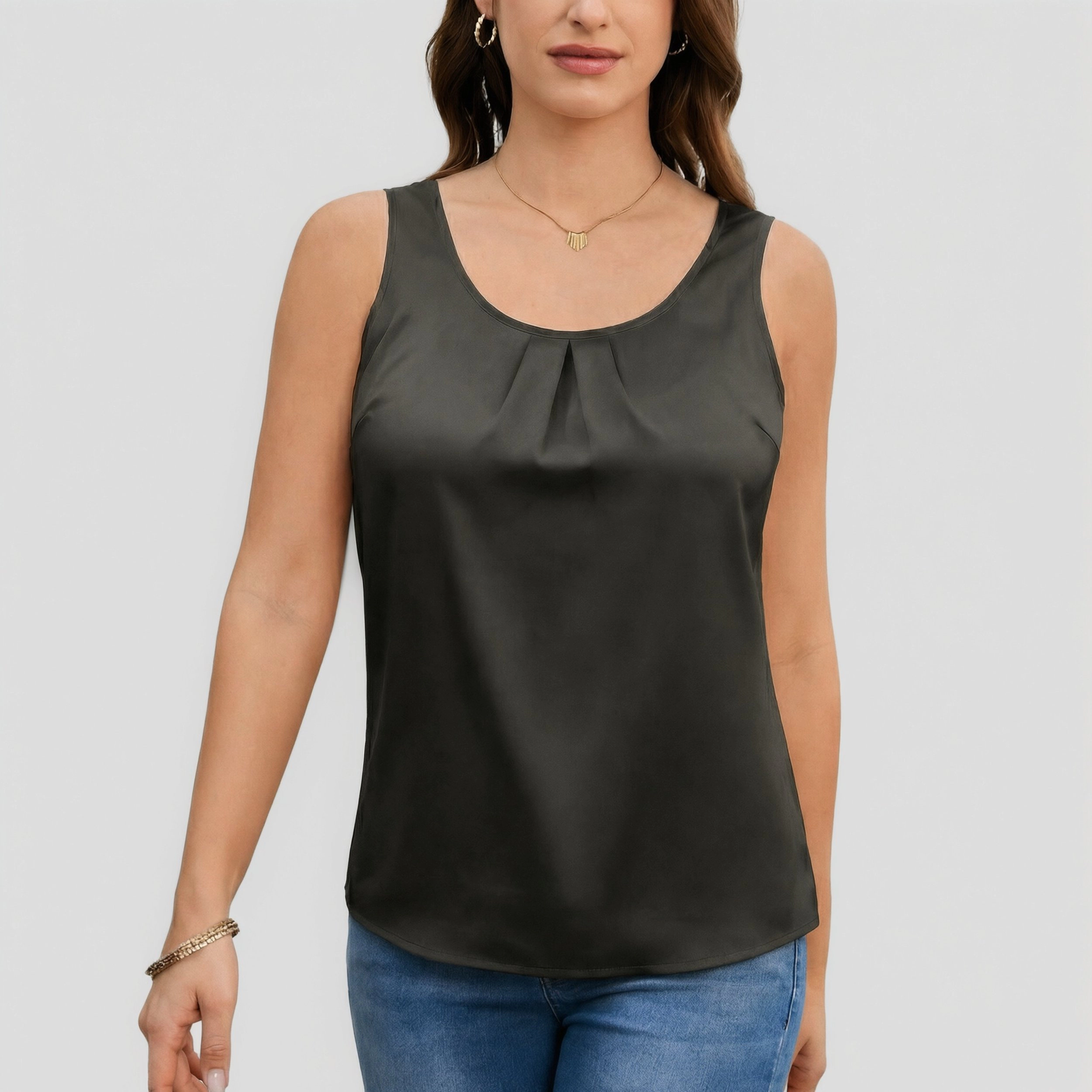 Zeagoo Women's Crew Neck Sleeveless Camisole Tank Top