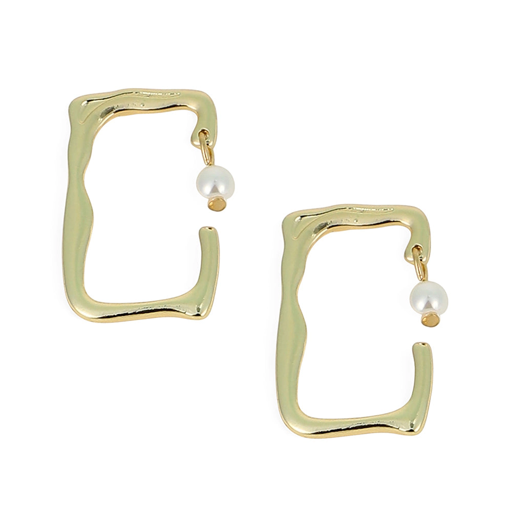 SOHI Women's The Cadre Drop Earrings - California Gold