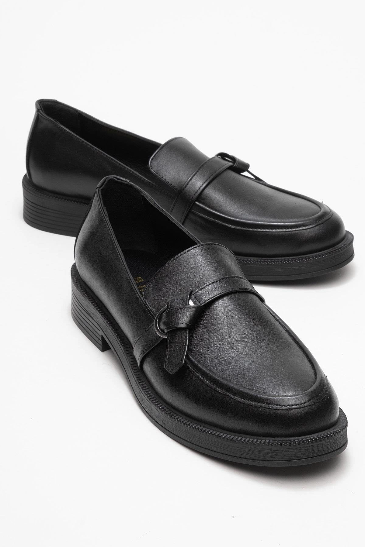 Forever & Always Womens Galea Buckled Leather Loafers