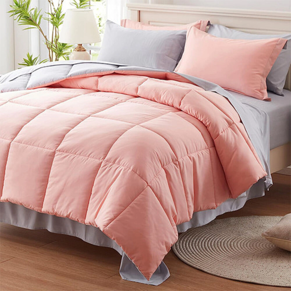 Luxe Furnishings Unisex Queen Pink Gray Contemporary Bedding Set