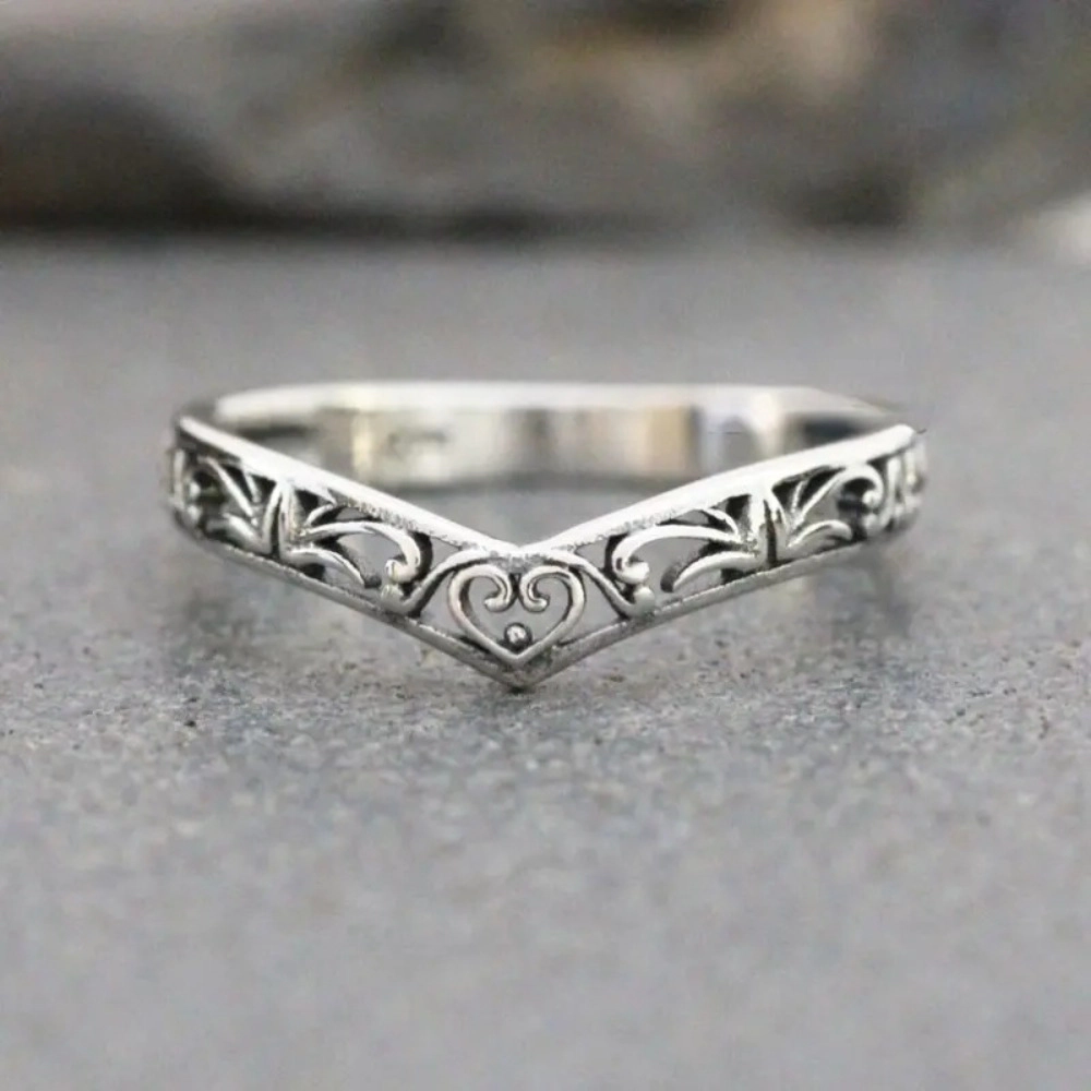 Wardrobe Whimsy Vintage Filigree Heart V Shape Stackable Ring for Women
