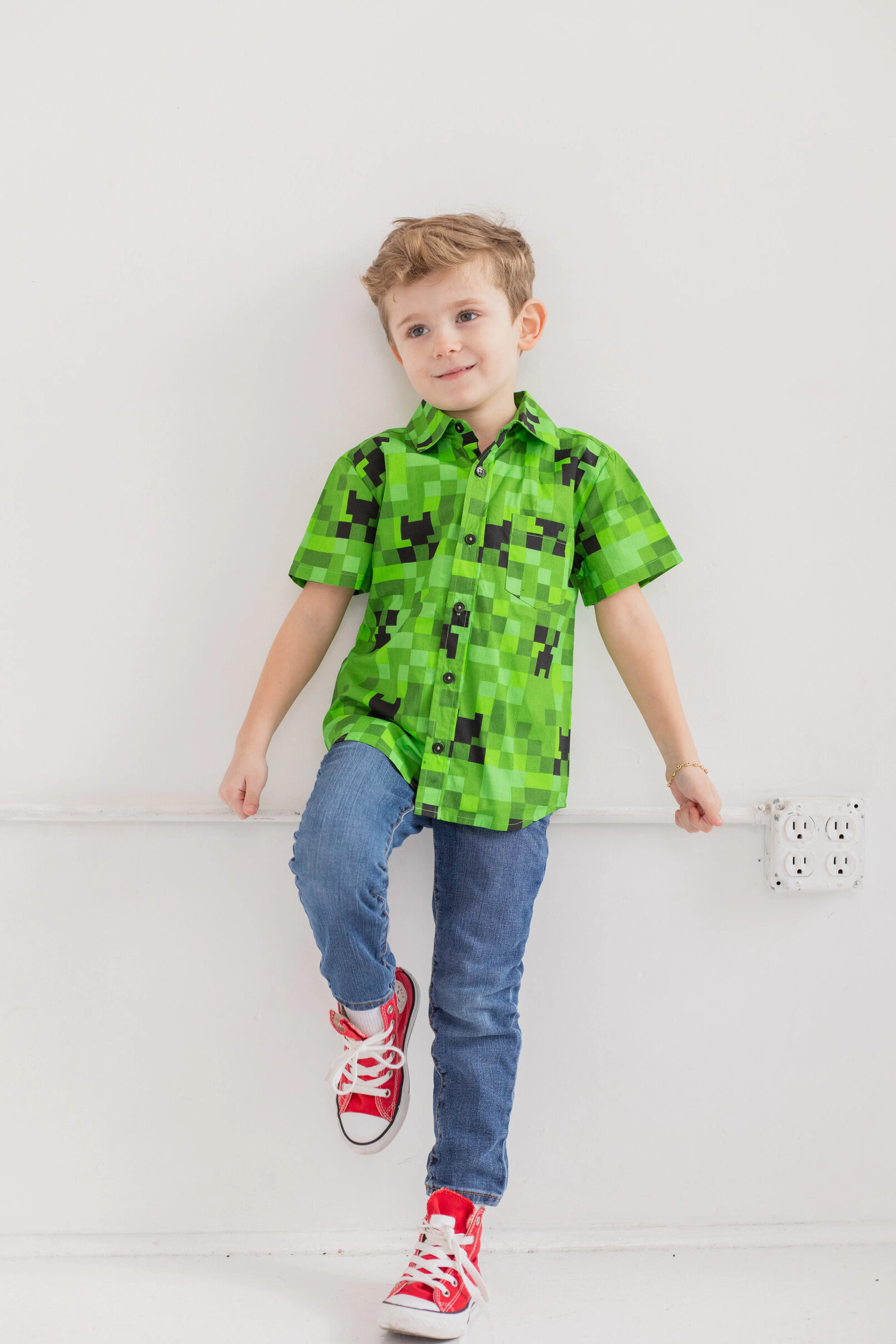 Minecraft Creeper Boys' Short Sleeve Button Down Shirt