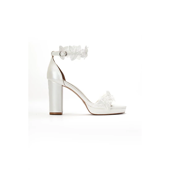 Forever & Always Womens Isadora Lace Bridal Heel