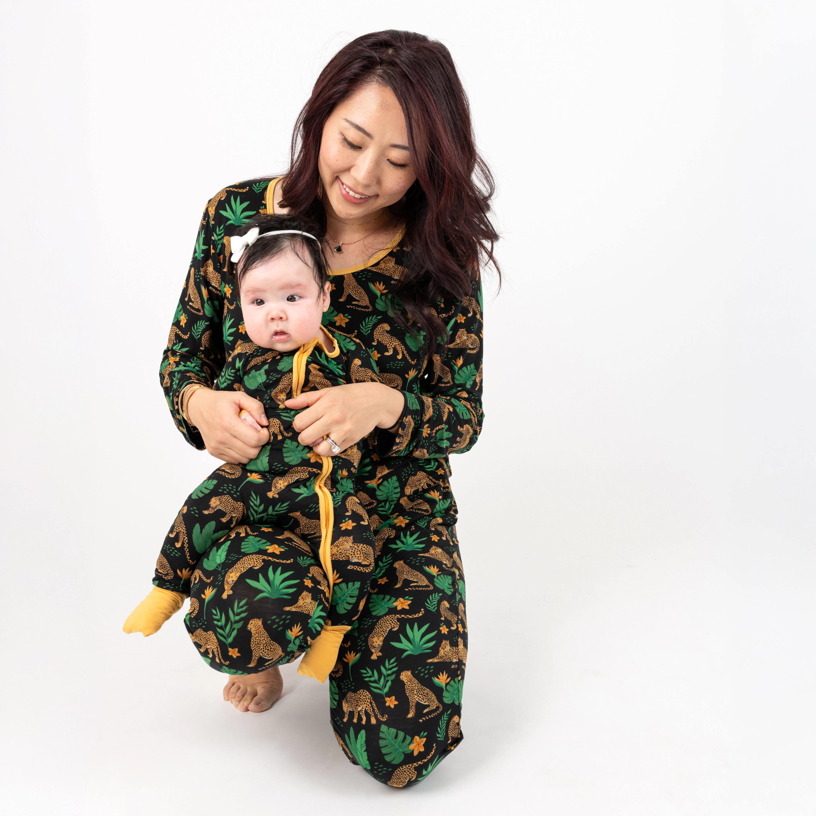 Leveret Womens 2-pc Cooling Viscose Long Sleeve Winter Holiday Pajamas