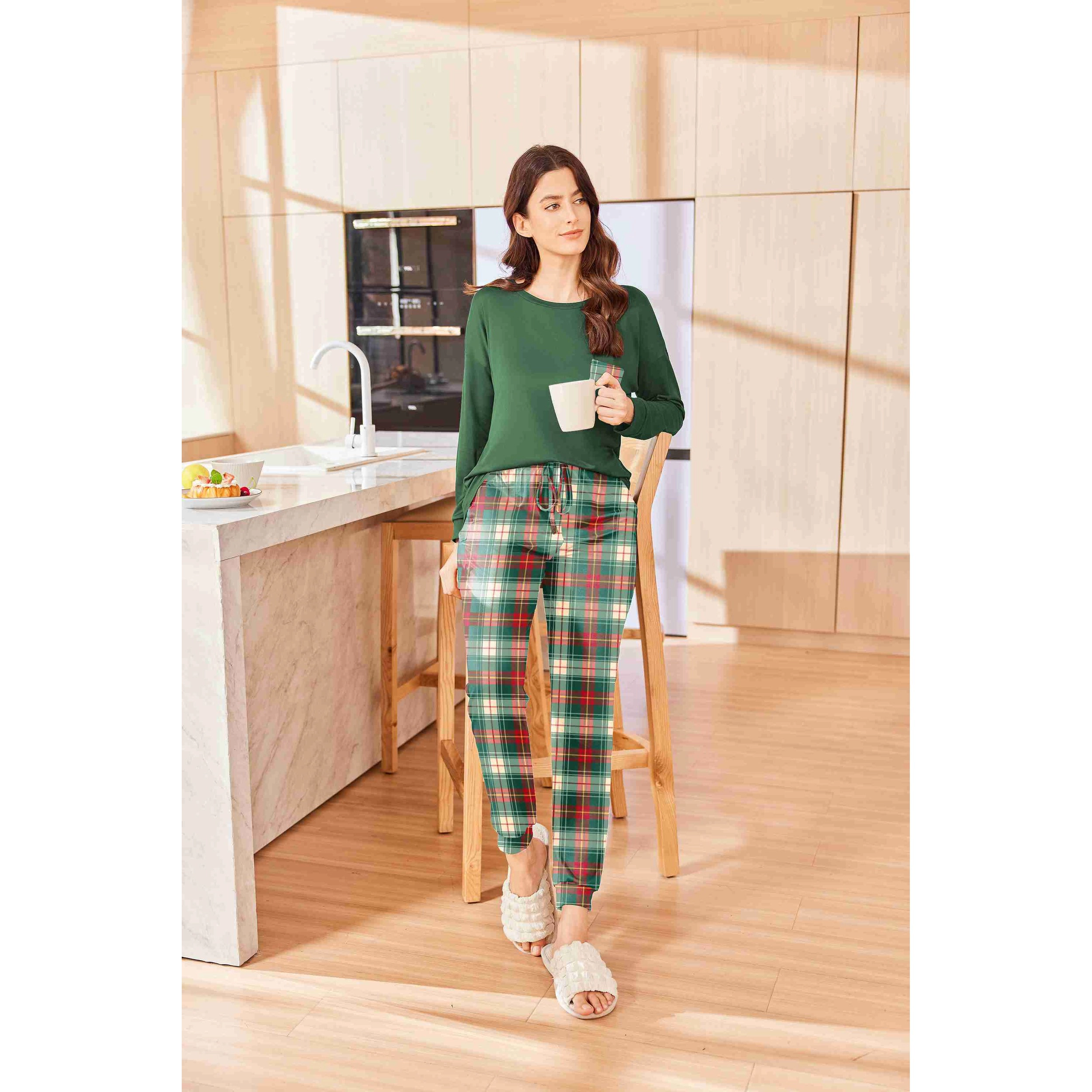 Ekouaer Womens Pajamas Set Long Sleeve Christmas Pajama Sets Lounge for Joggers