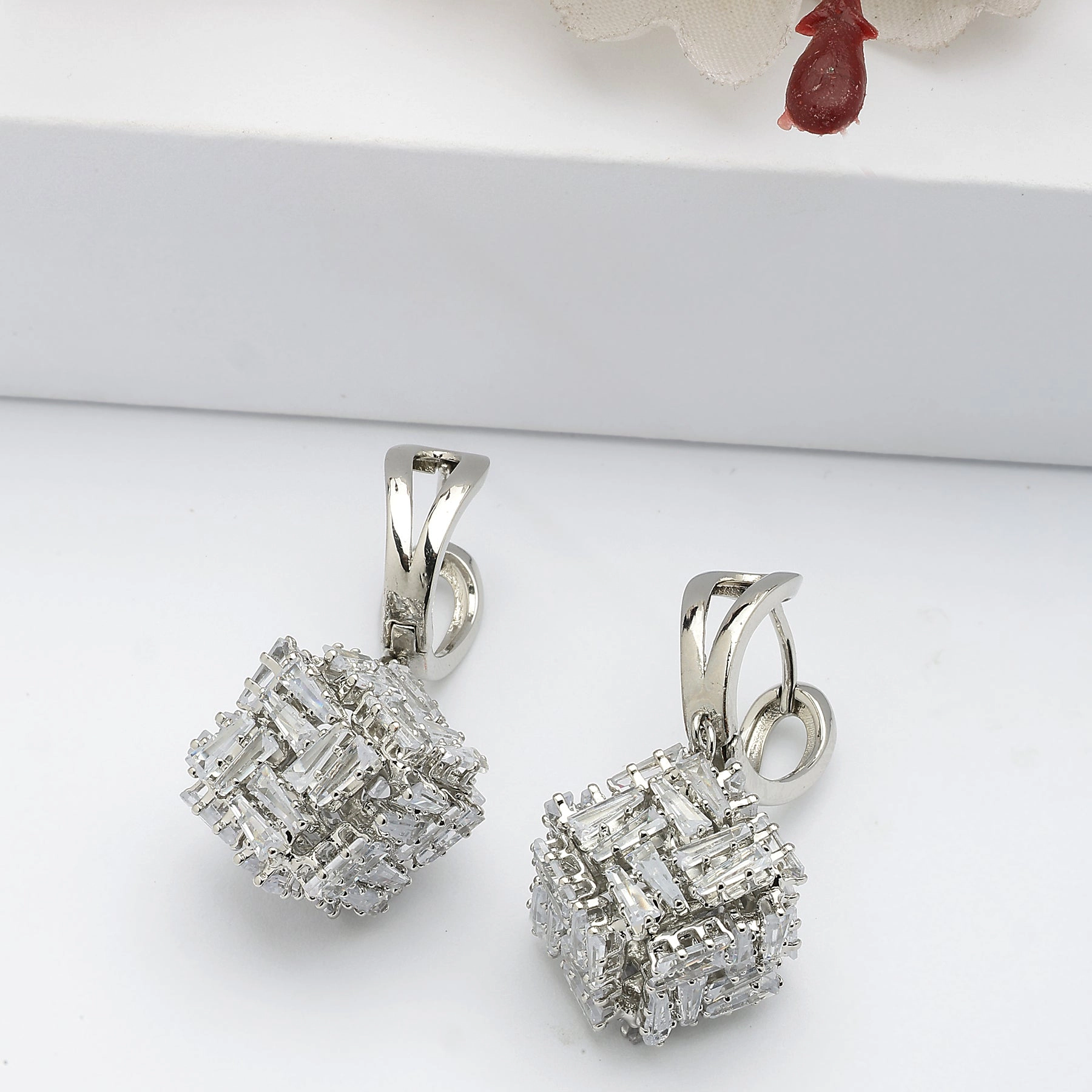 AGP PARIS Womens Sparkling Dainty Drop Earrings