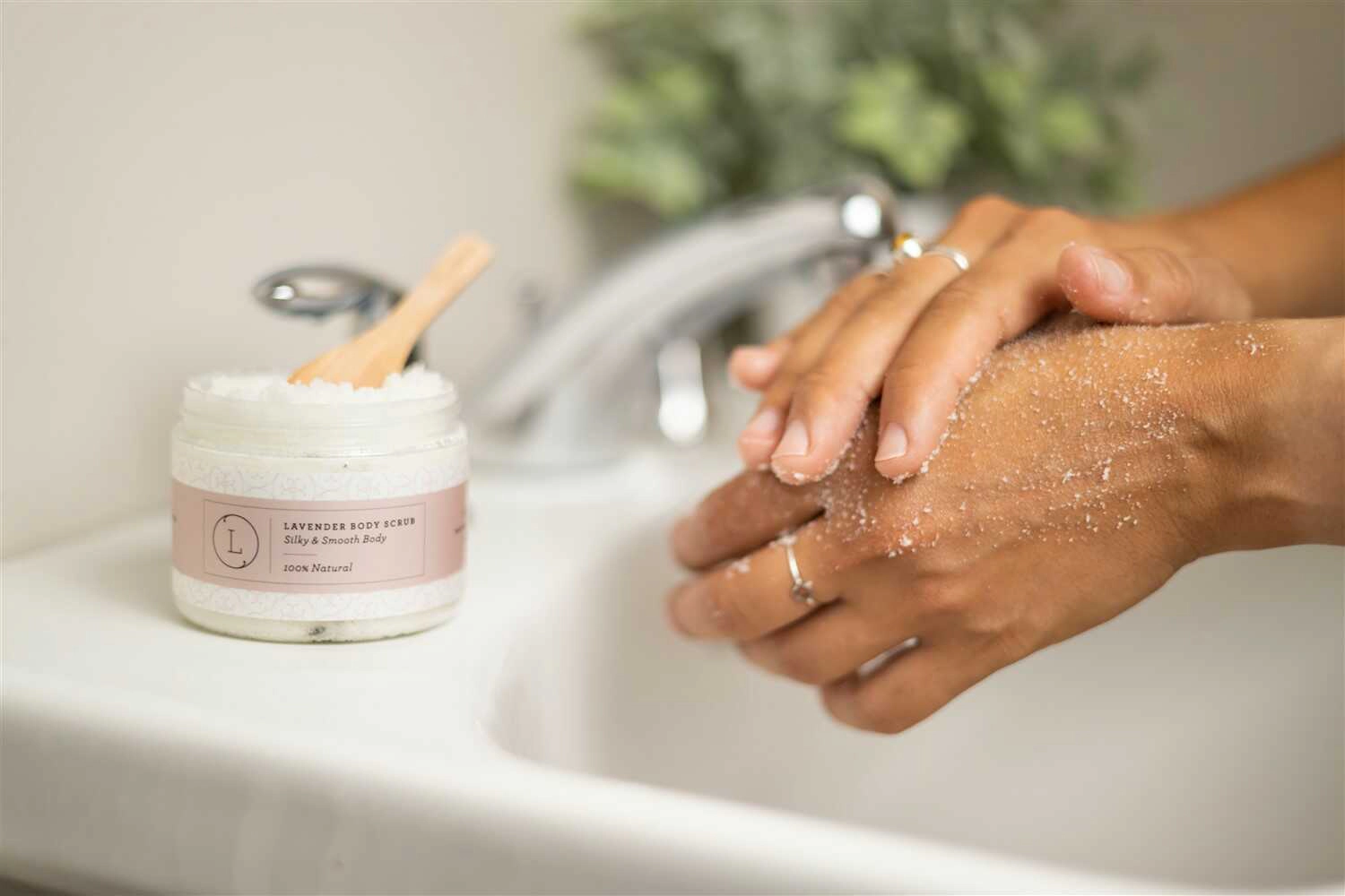 Lizush  Natural Lavender Body Salt Scrub 9oz, Handmade Exfoliating Salt Scrub