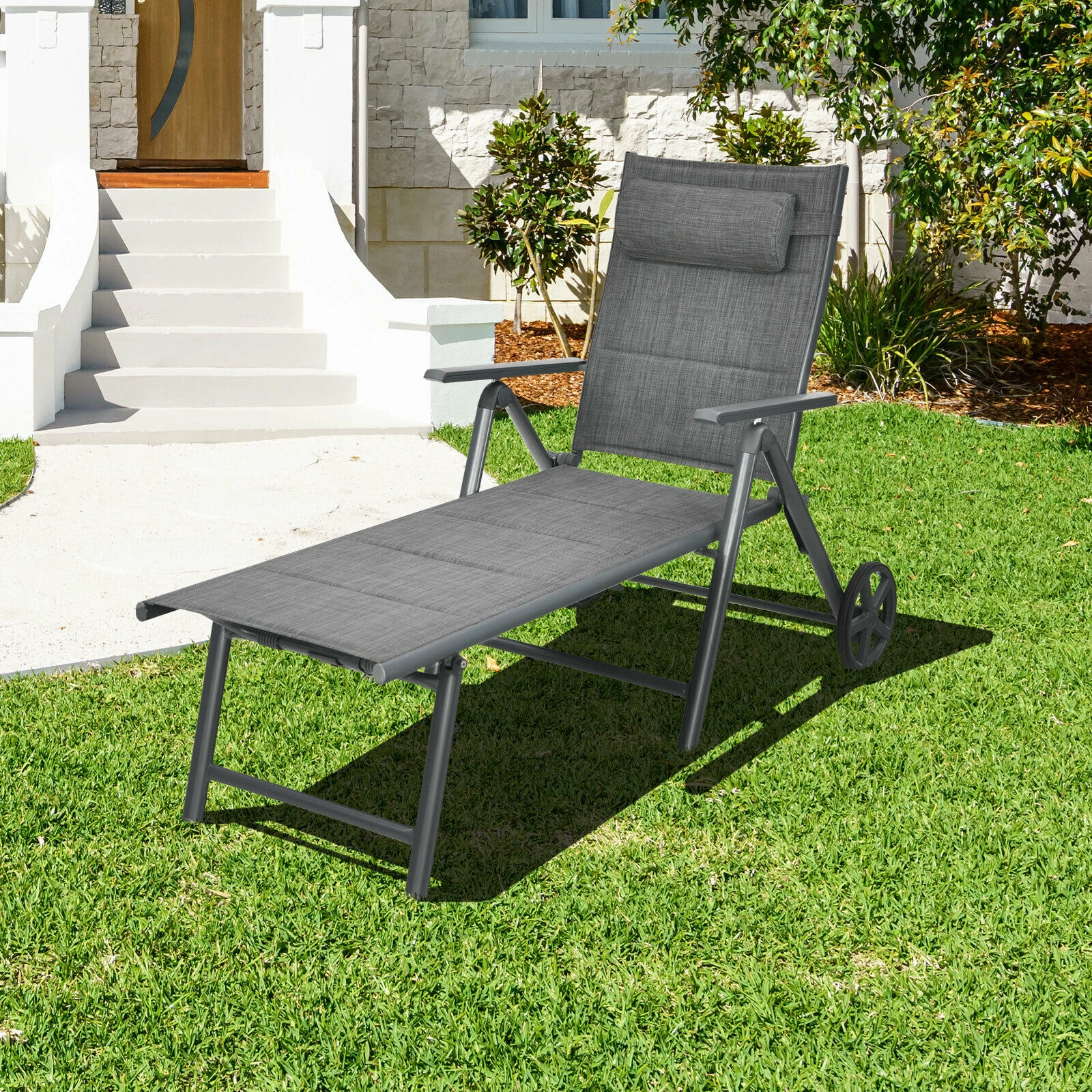 SUGIFT Adjustable Aluminum Patio Reclining Chaise Lounge Chair with Wheels 330-lb Capacity Gray
