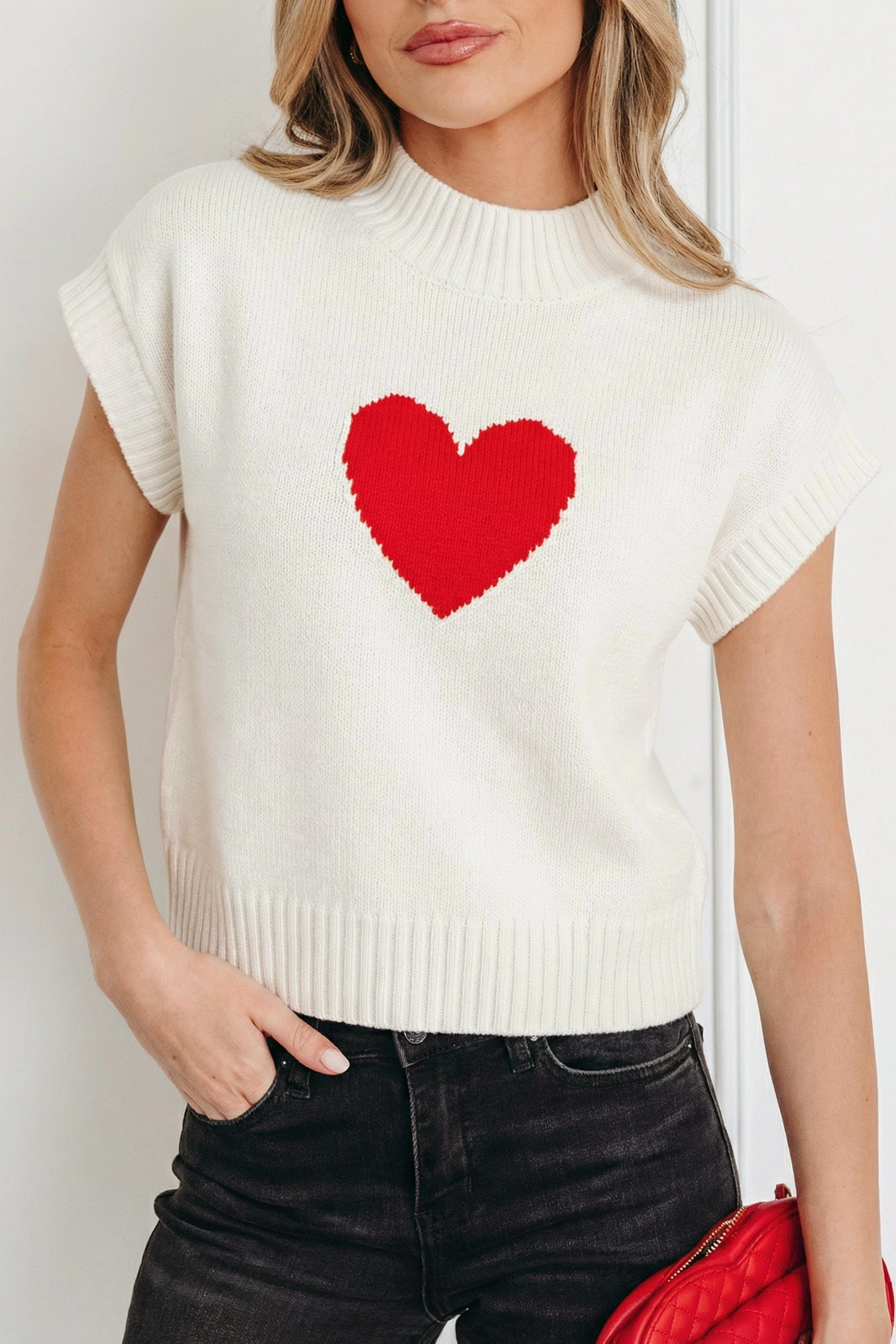 19092 Adele Cropped Short Sleeve Heart Graphic Sweater