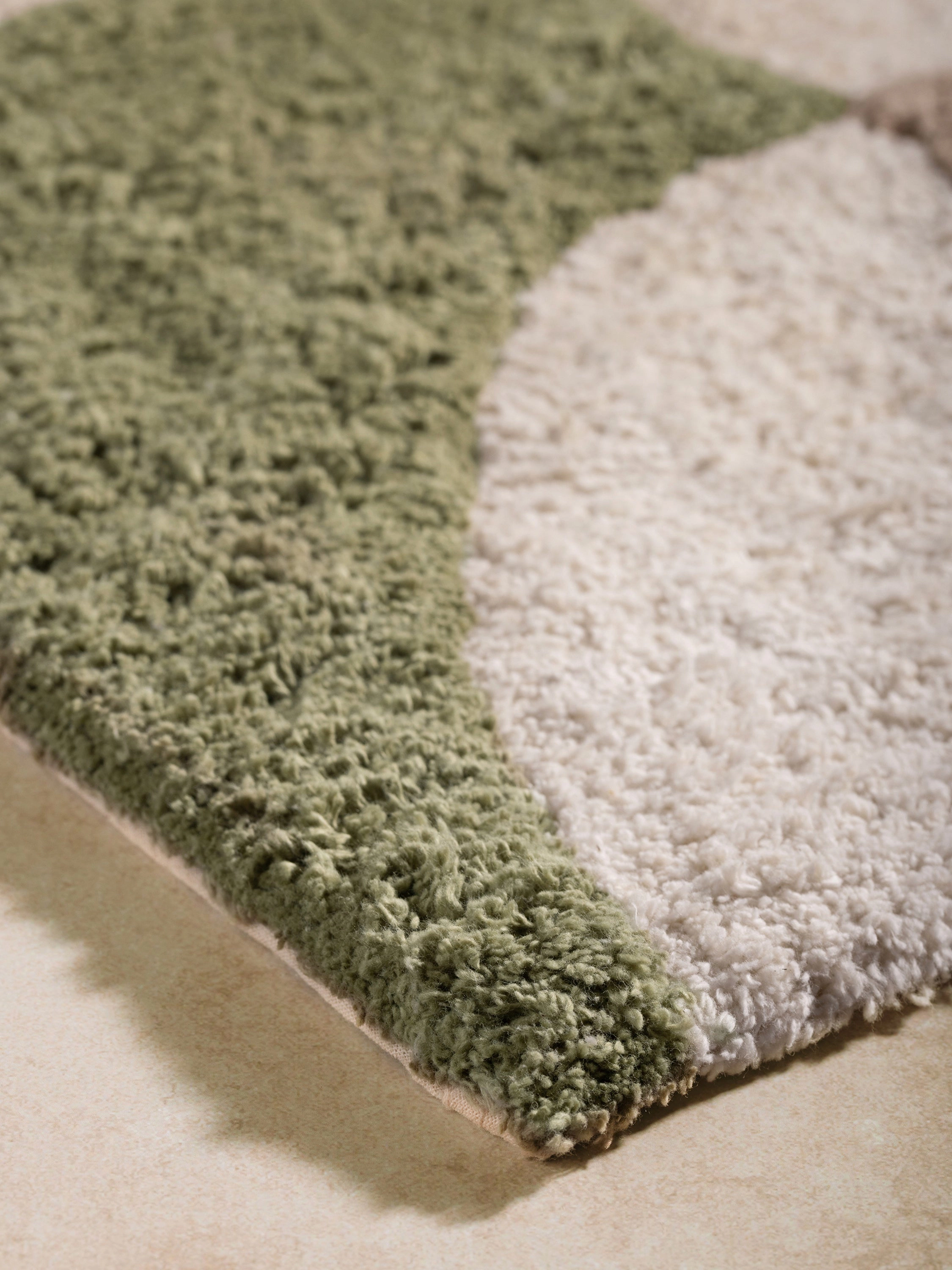 GAURI KOHLI Glendale Bath Mat