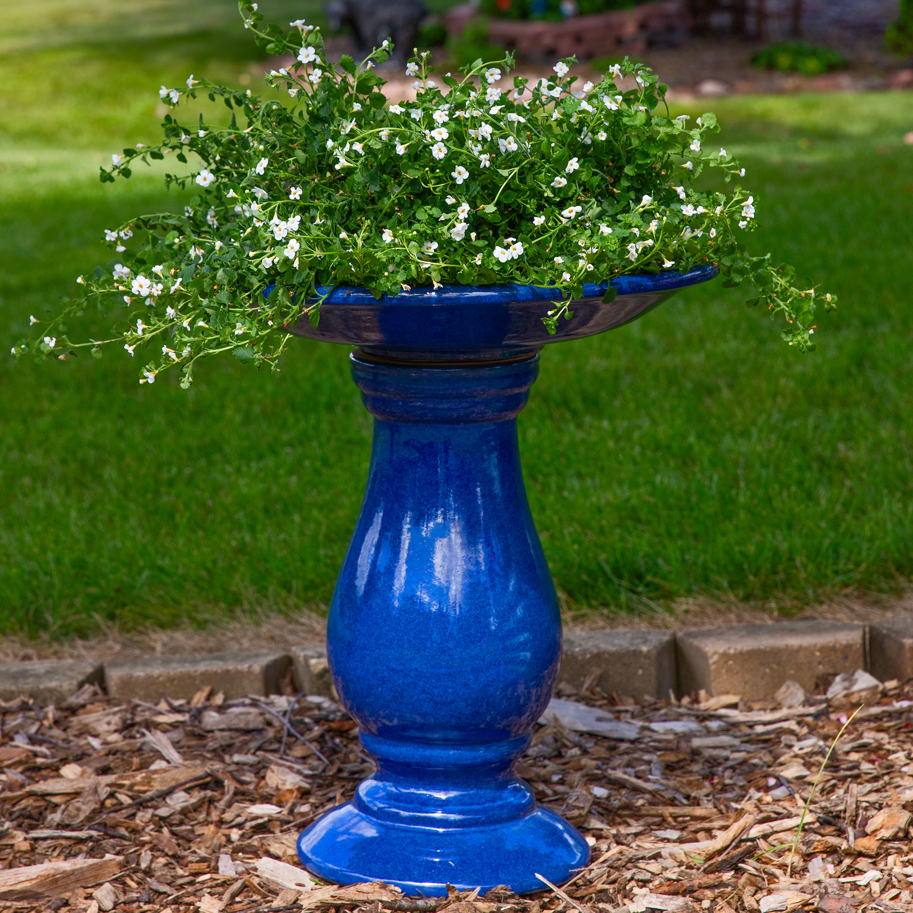 Sunnydaze Daisy Embossed Ceramic Bird Bath for Outside, 21.5” H, Blue