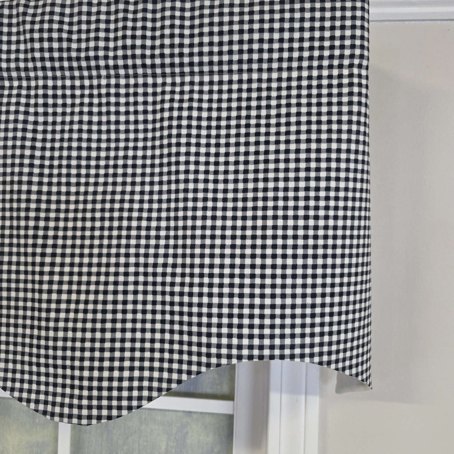 RLF Home 100% Cotton Gingham Regal With Poly/Cotton Ivory lining Rod Pocket Valance 50" x 16" Black