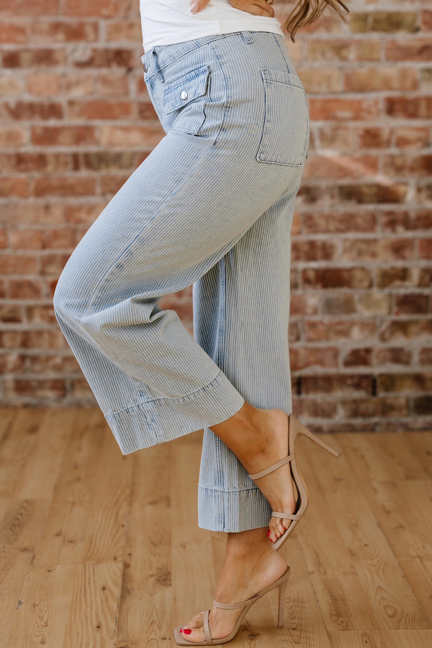 Threaded Pear Women's Eve Hem Wide Leg Jeans