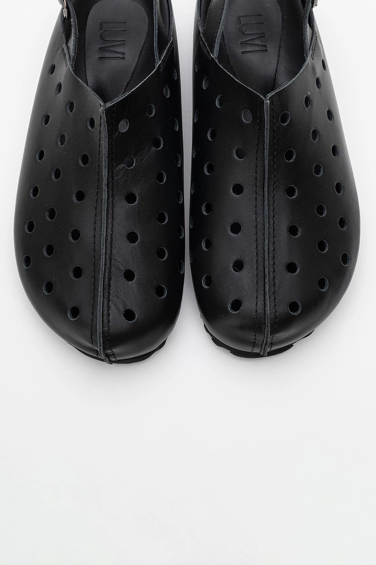 Forever & Always Womens Justa Leather Clogs