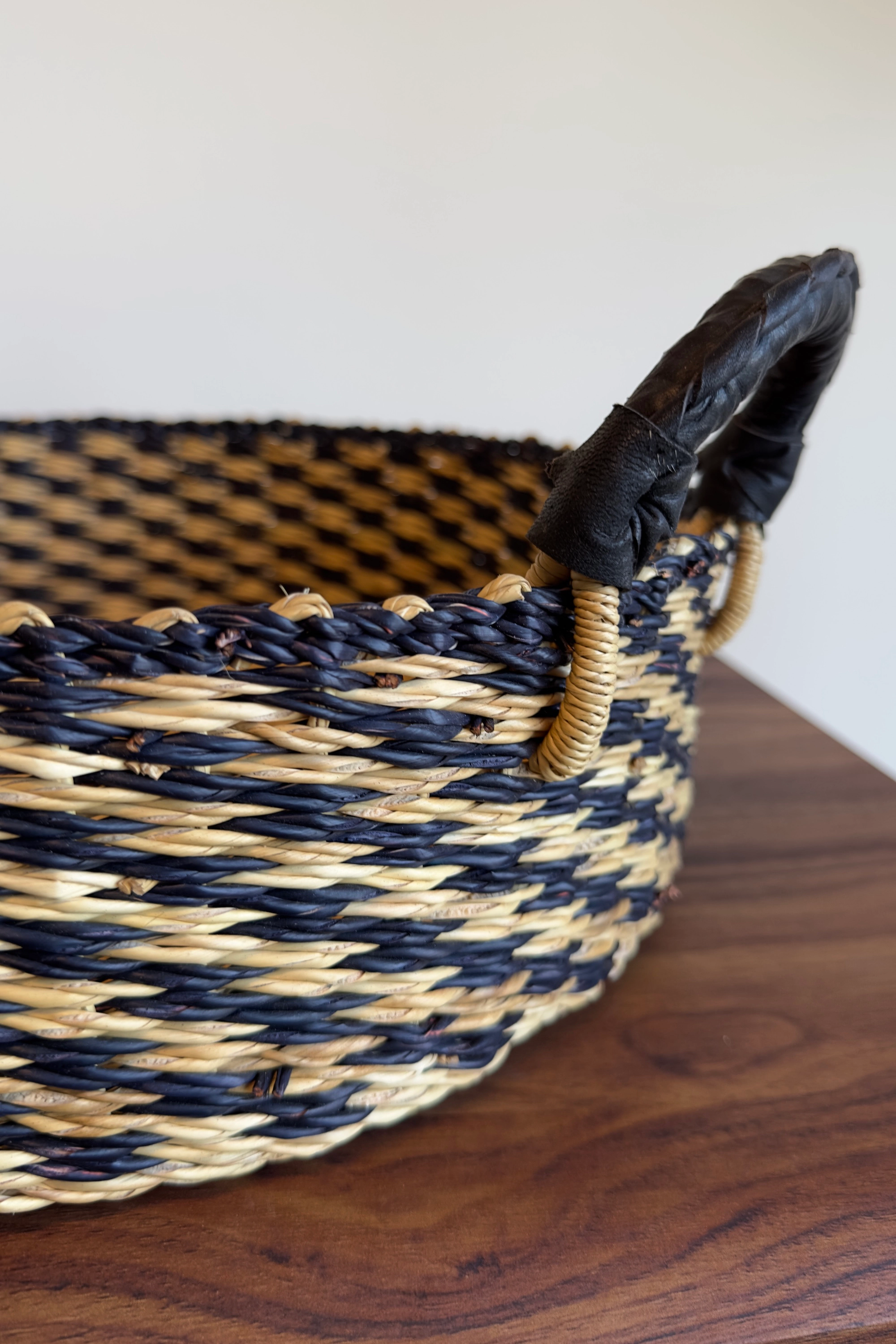 Mbare Tray Basket