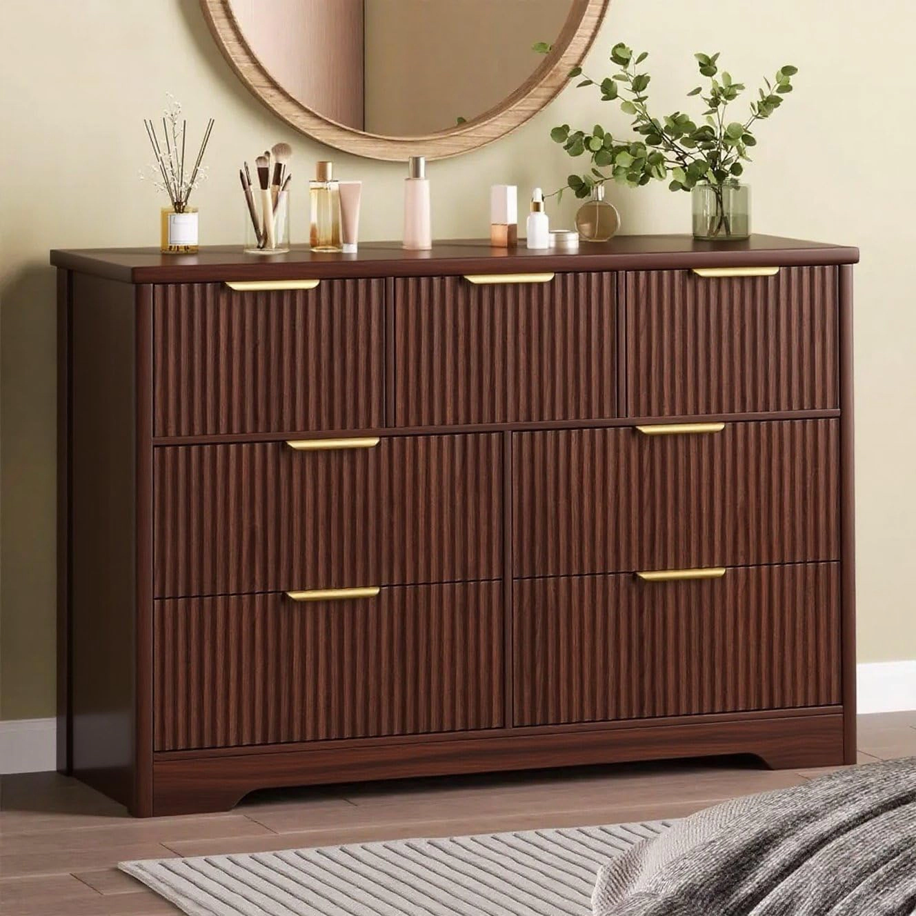 Fluted Dresser for Bedroom, 47.24" Wide Modern 7-Drawer Chest with Metal Handles, TV Stand