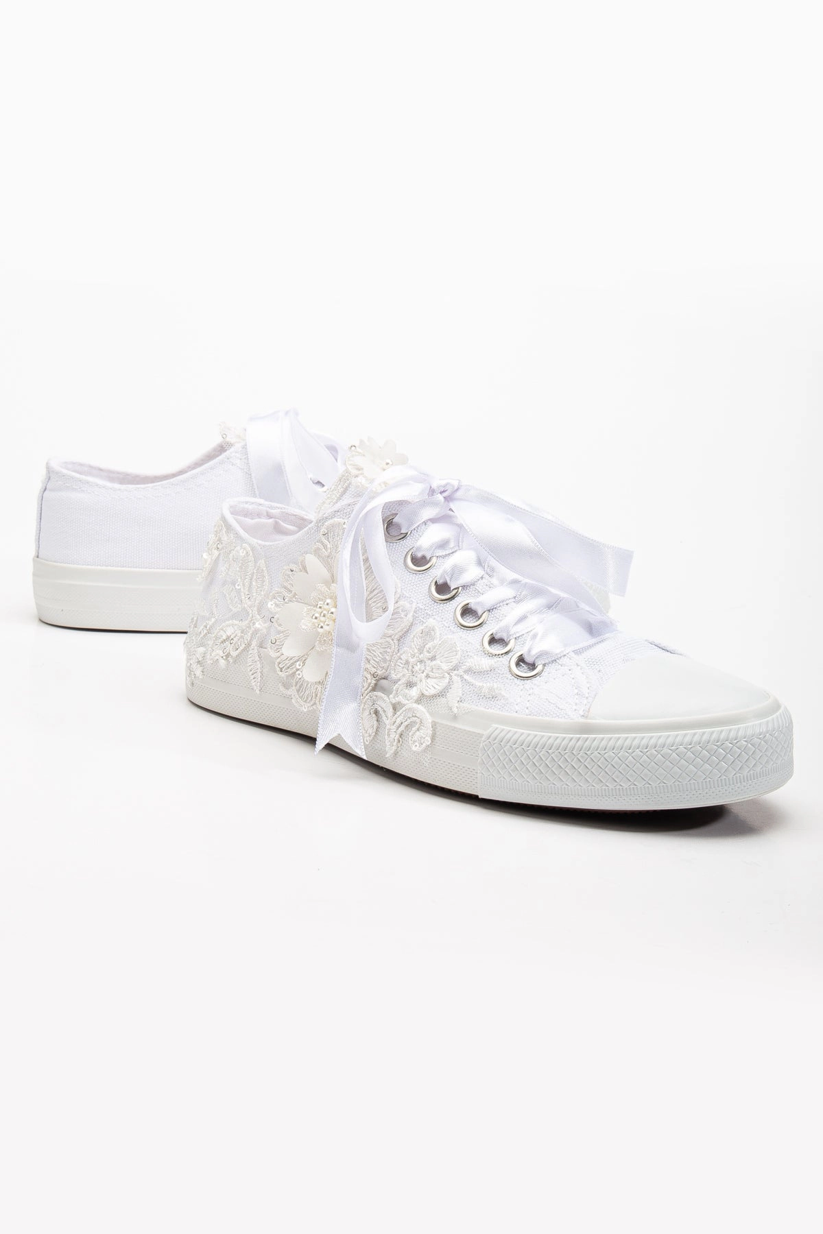 Forever & Always Womens Peyton Floral Lace Bridal Sneakers