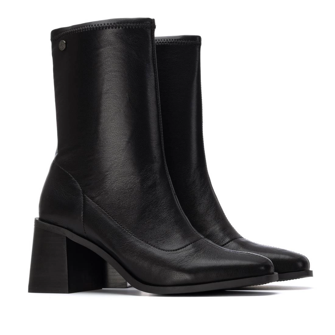 XTI Women's Block Heel Casual Booties
