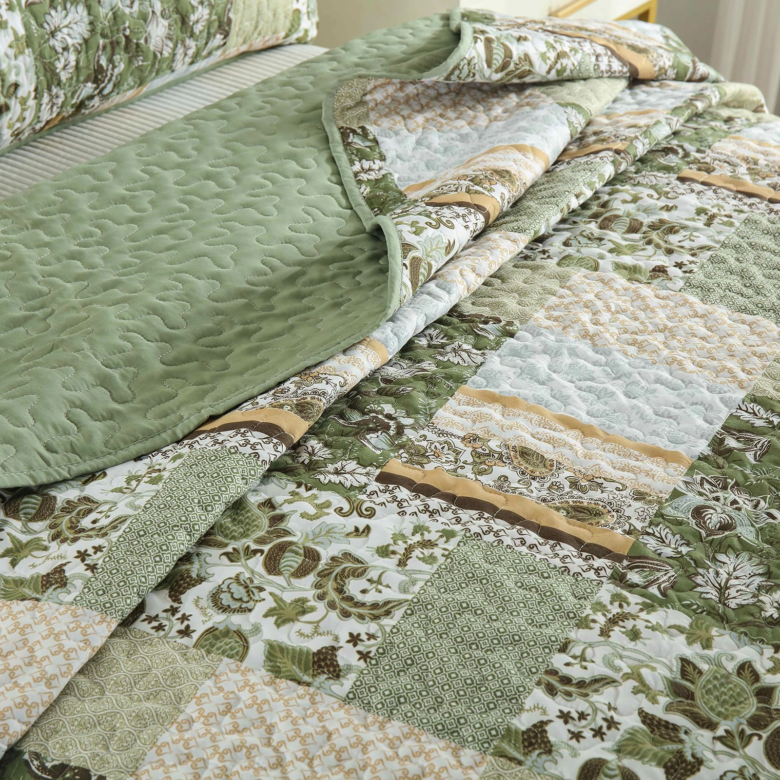PUPWE Quilt Set King Size  Green Patchwork Bedspread With 2 Shams