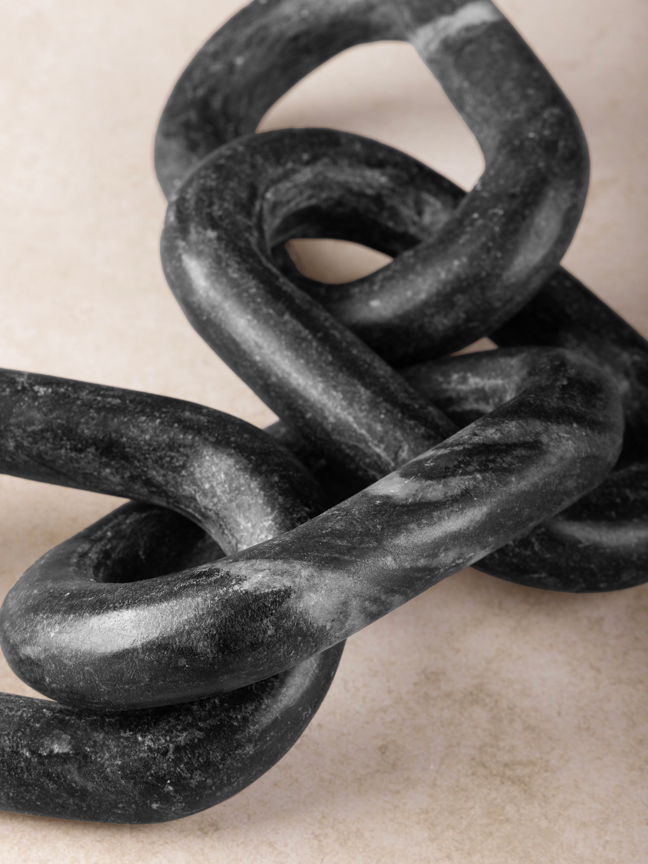 GAURI KOHLI Eternity Black Marble Links Decorative Chain