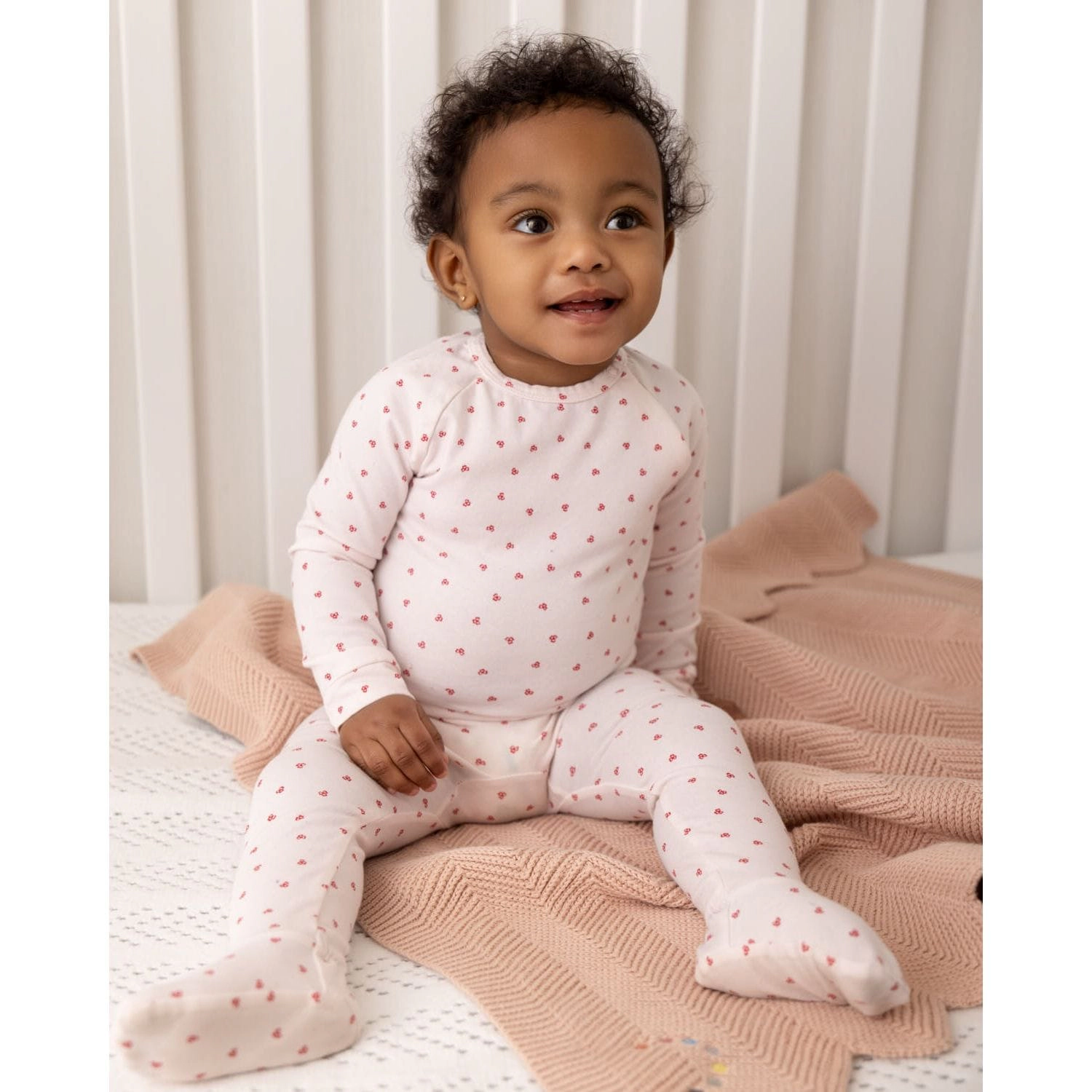 MeMoi Baby Clover-Print Hidden Zip Footie