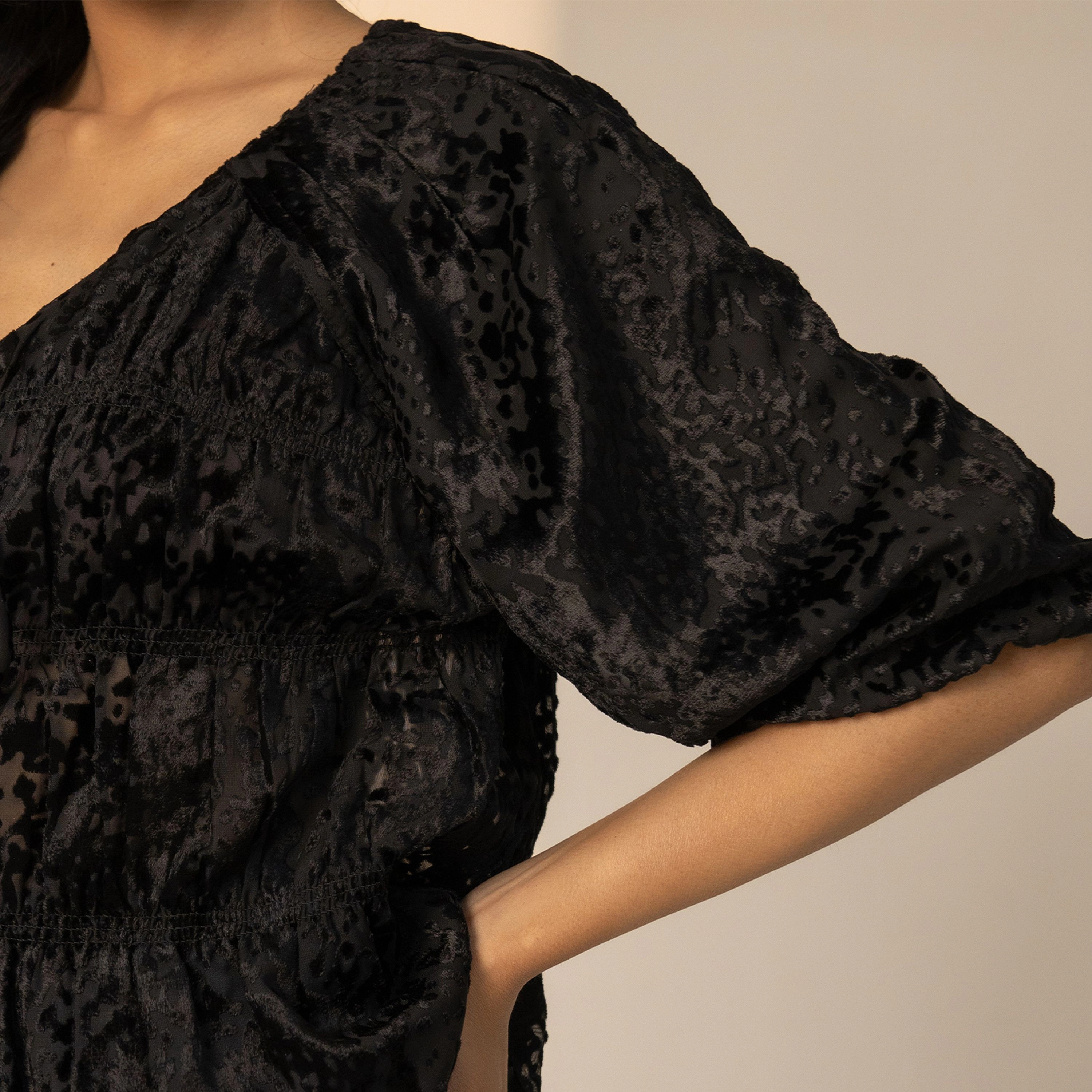 Rose & Nancy Women's Juniper Black Snake Velvet Blouse