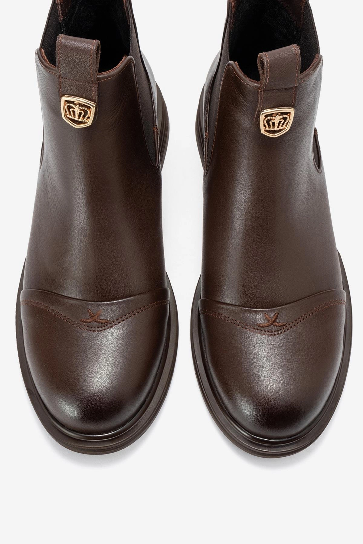 Forever & Always Womens Sidney Leather Buckled Chelsea Boots