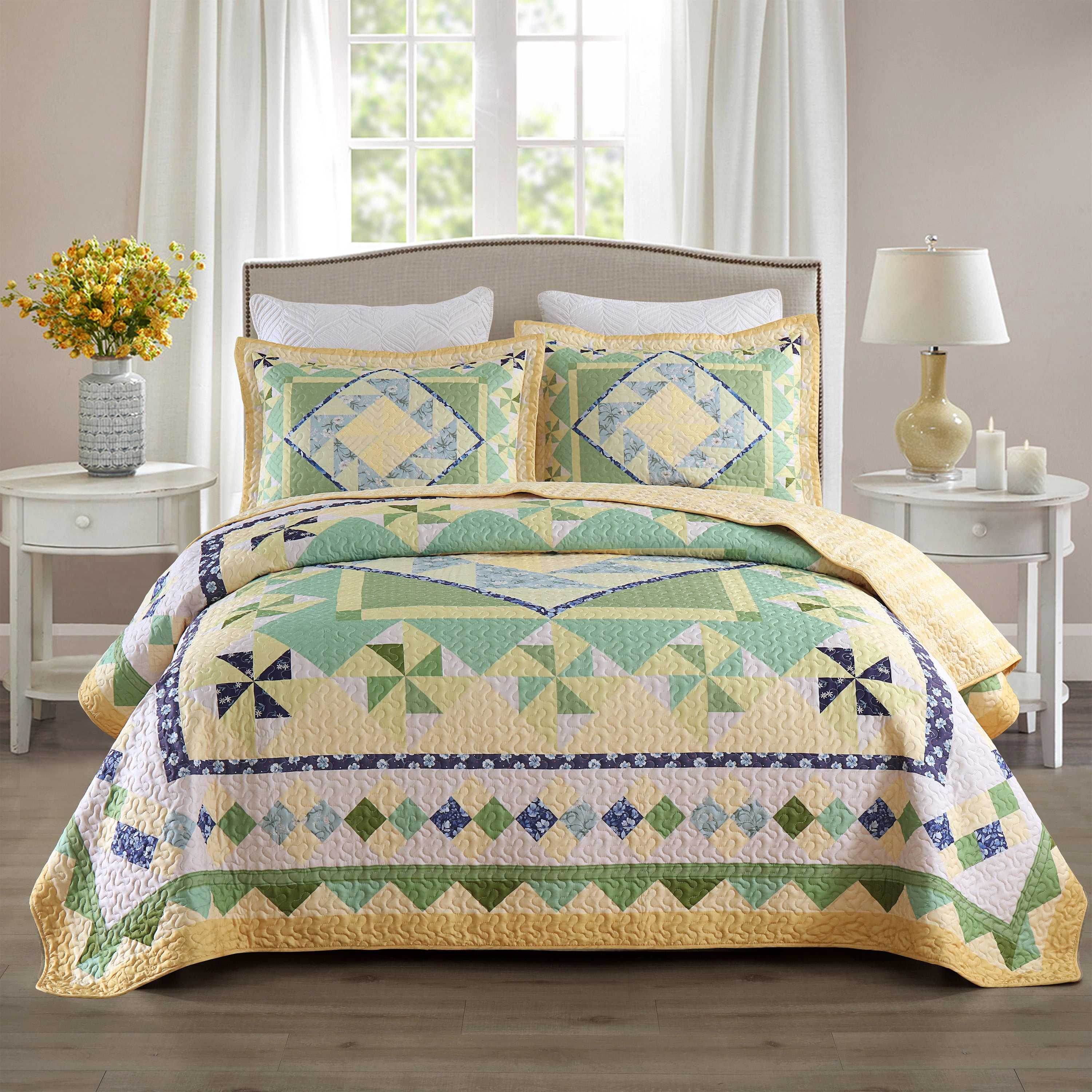 MarCielo 3 Pieces Reversible Geometric Quilt Bedspread Set