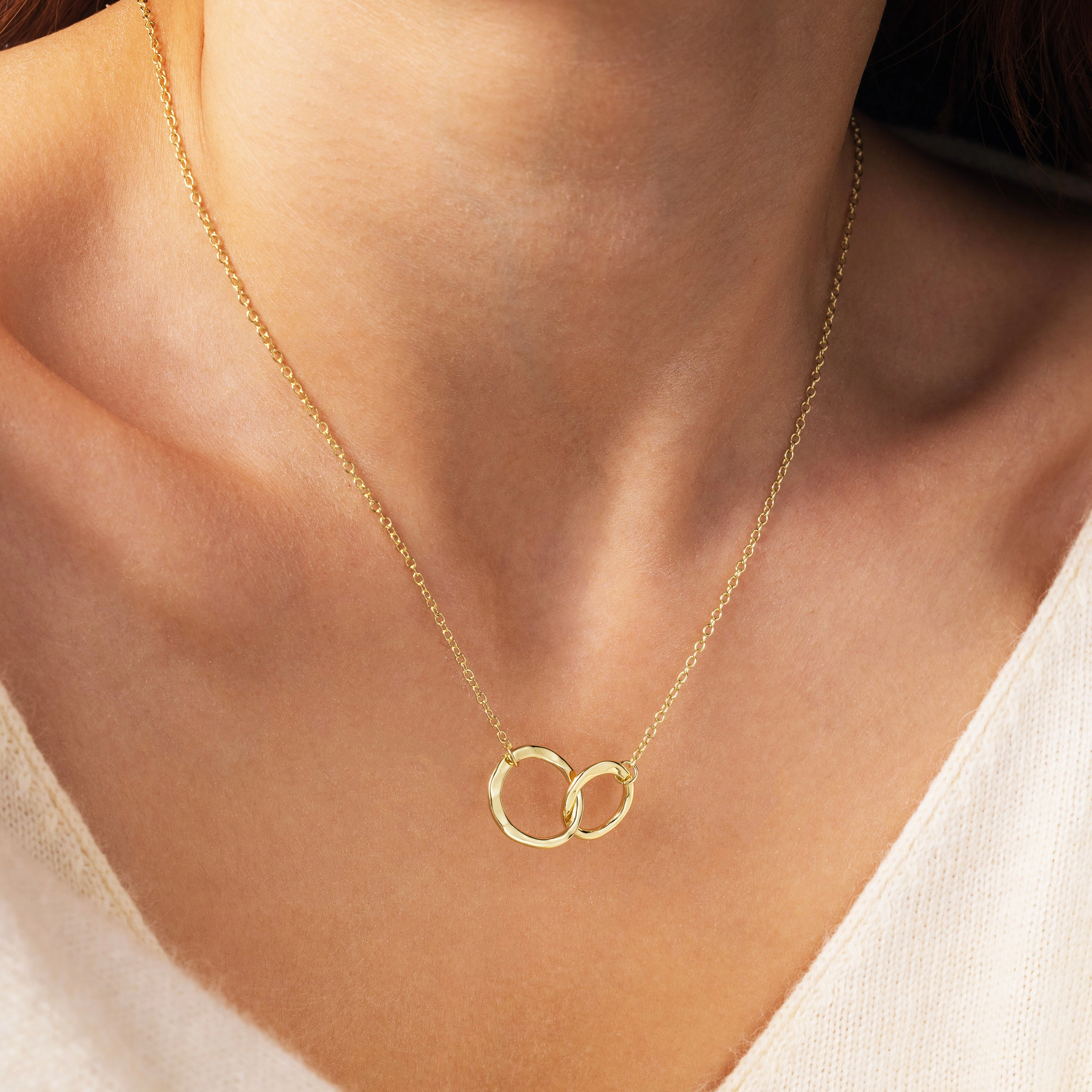Mint & Lily Women's Unity Links Necklace