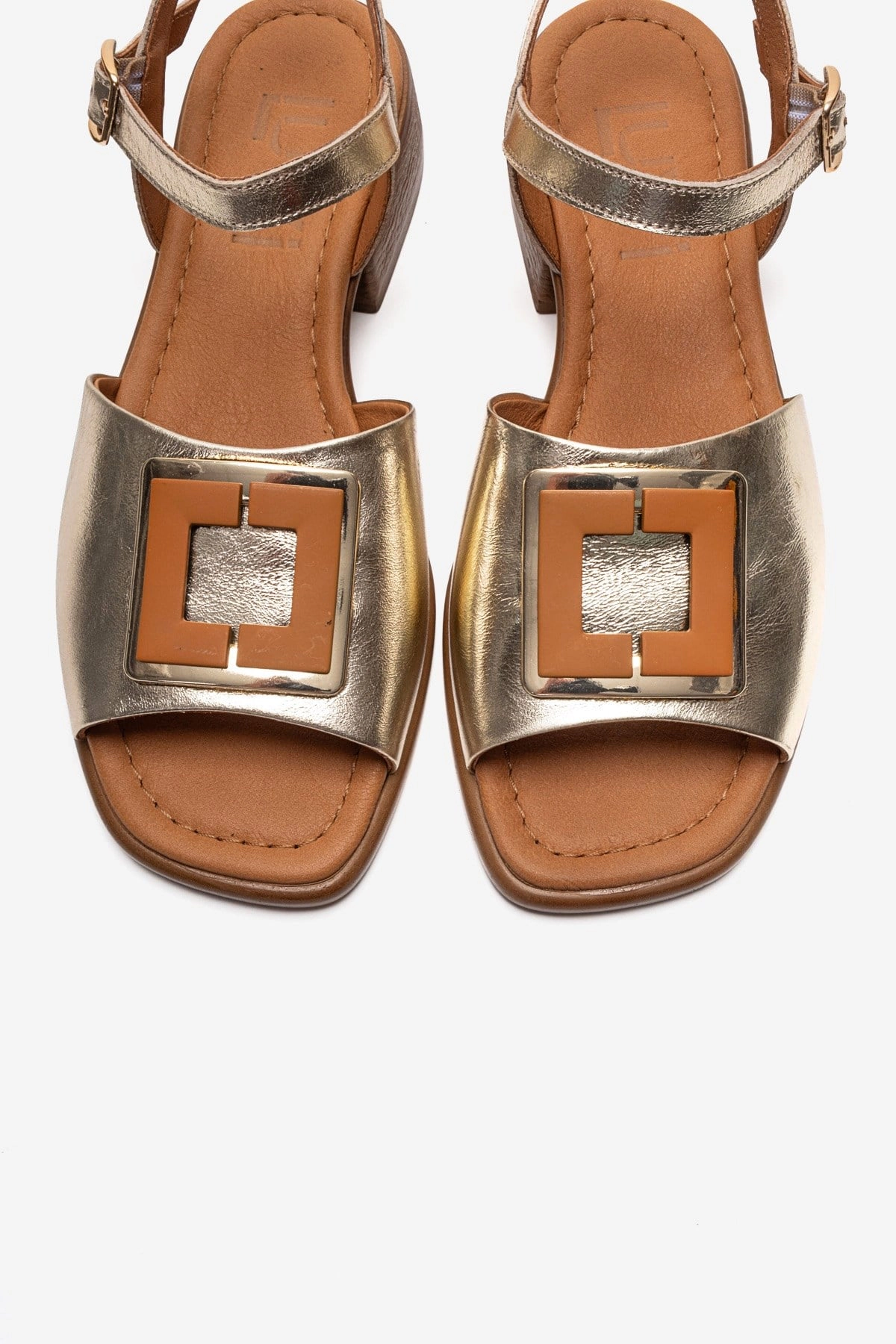 Forever & Always Womens Svelte Leather Buckle Sandal