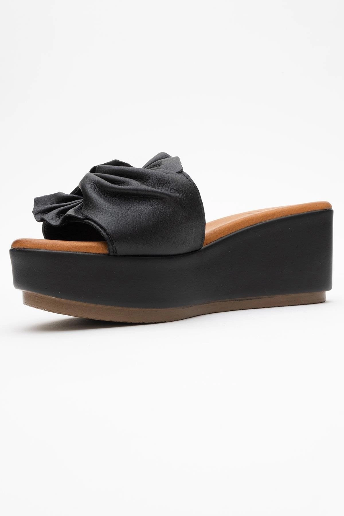 Forever & Always Womens Syndra Bow Wedge Leather Sandals
