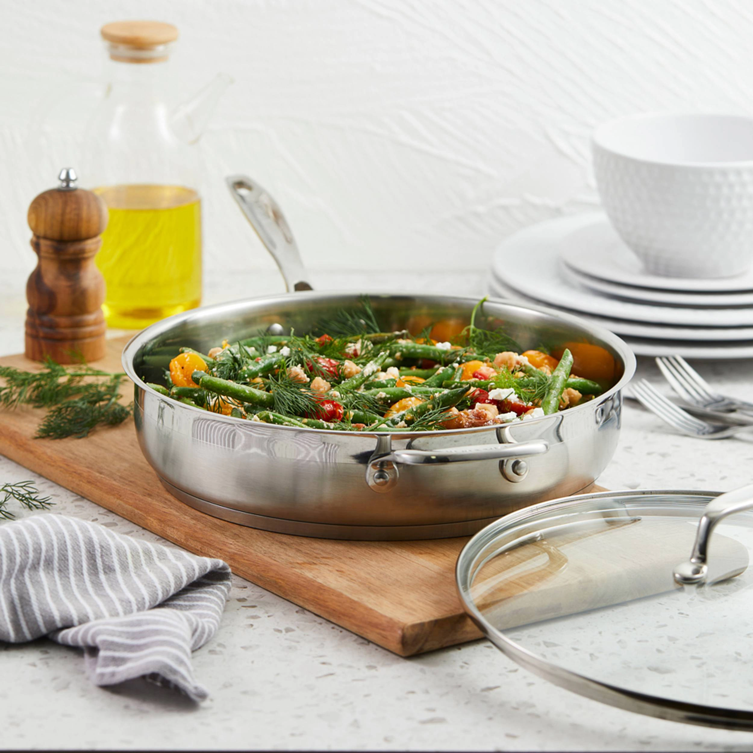 Cuisine::pro® iconiX® Sauté Pan With Lid 11"