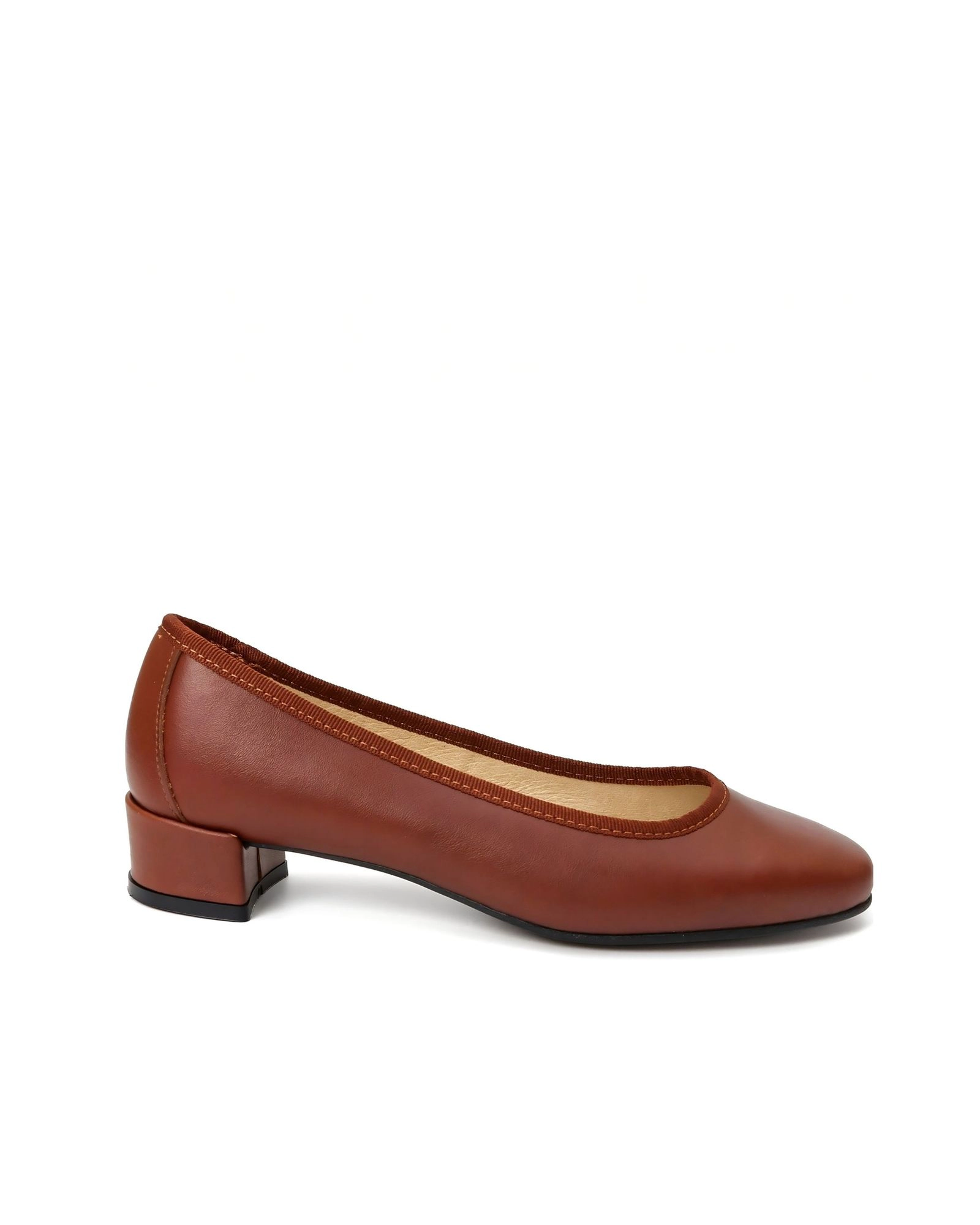 Menina Step Womens Isa Leather Ballet Flat
