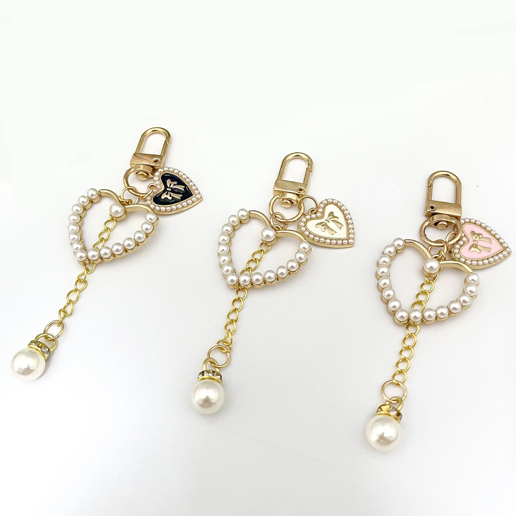 Alilang Women's 3-Piece Pearl Heart Valentine Charm Keychain with Gold Chain and Enamel Accent