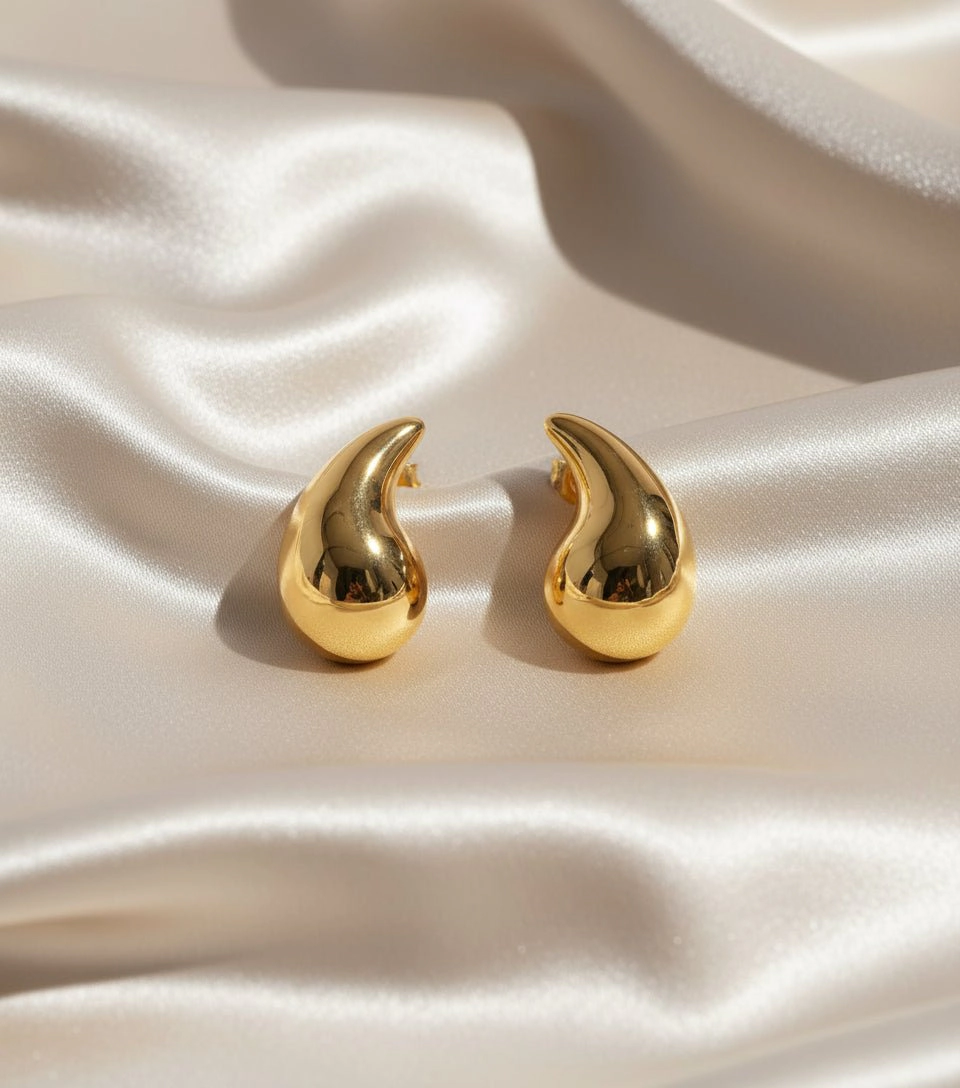 DressAtR Women's Water Droplet Gold Tone Stud Earrings