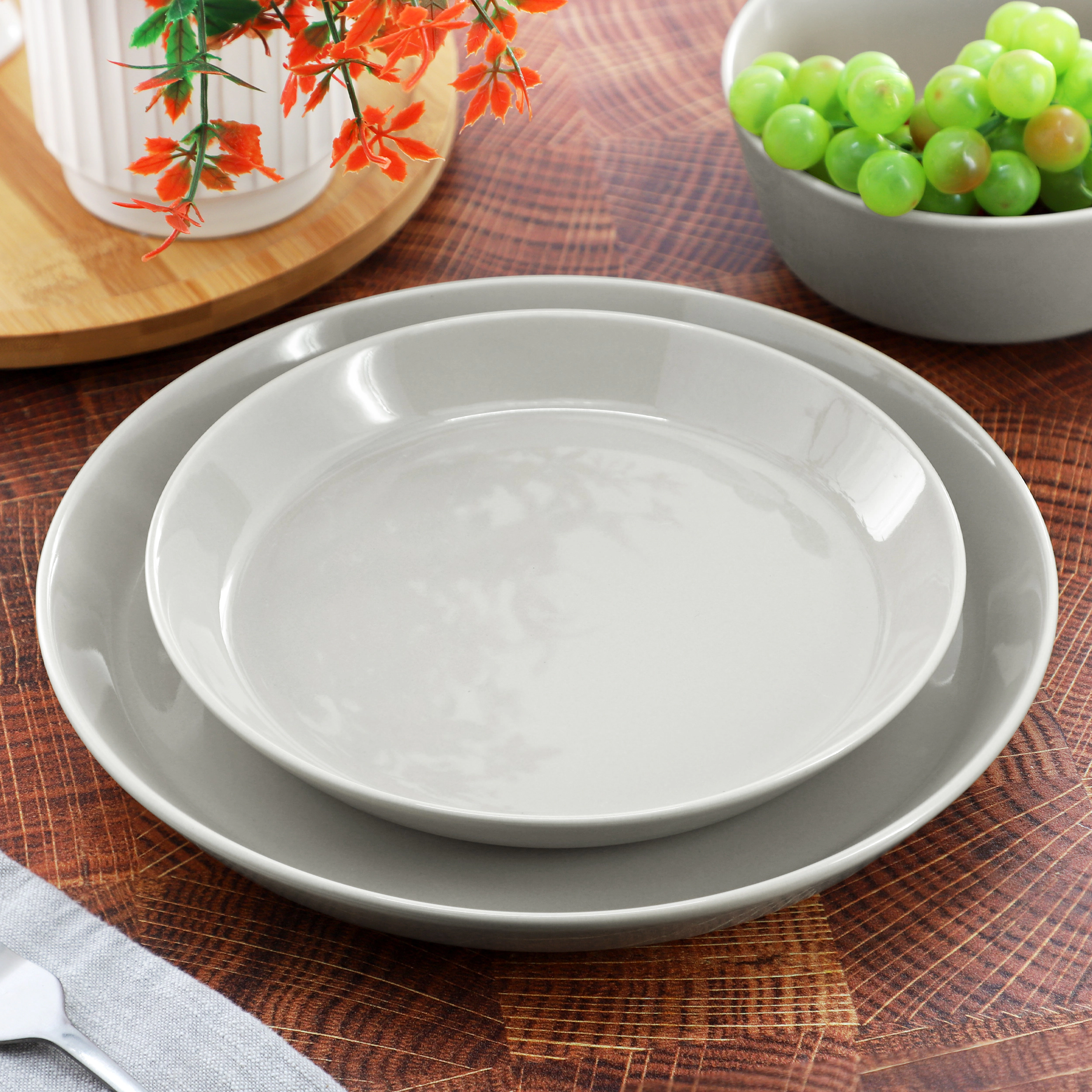 Gibson Elite Sunlit Mist 12 Piece Round Stoneware Dinnerware Set Gray