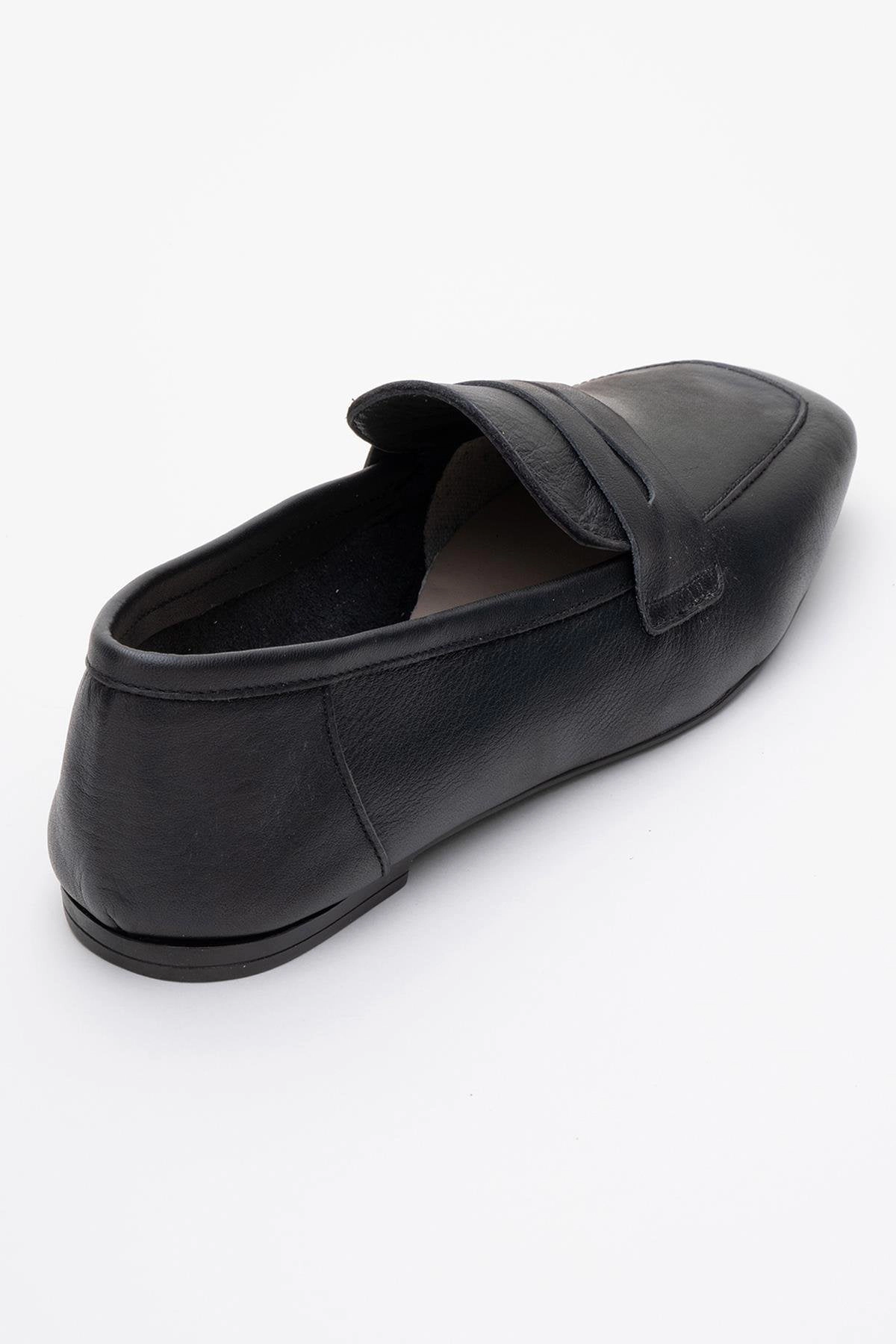 Forever & Always Womens Morne Leather Loafers