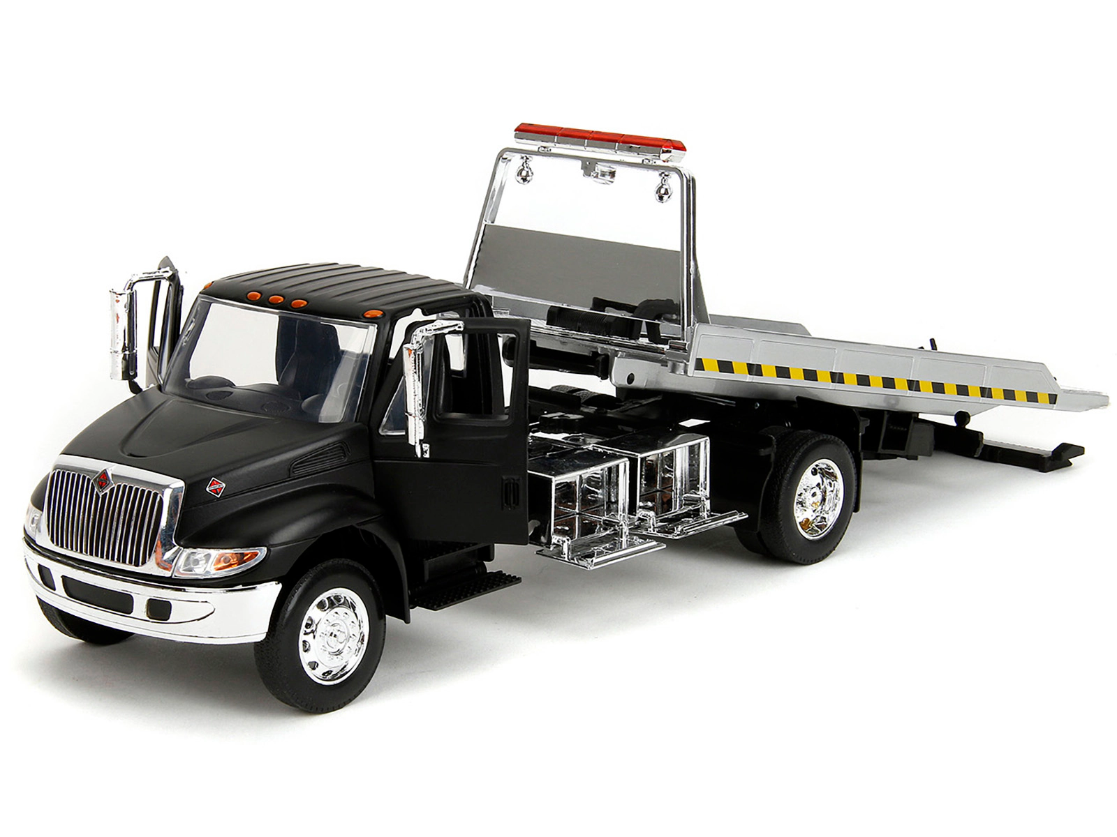Jada International DuraStar 4400 Flatbed Tow Truck Matt Black 1/24 Diecast Model Car by Jada