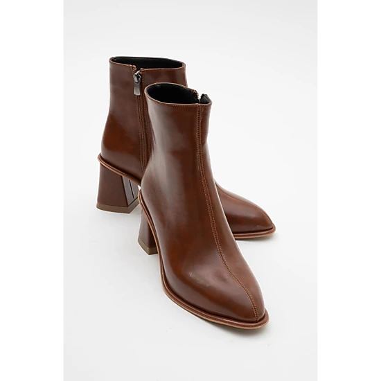 Prologue Shoes Womens Maura Block Heel Boot