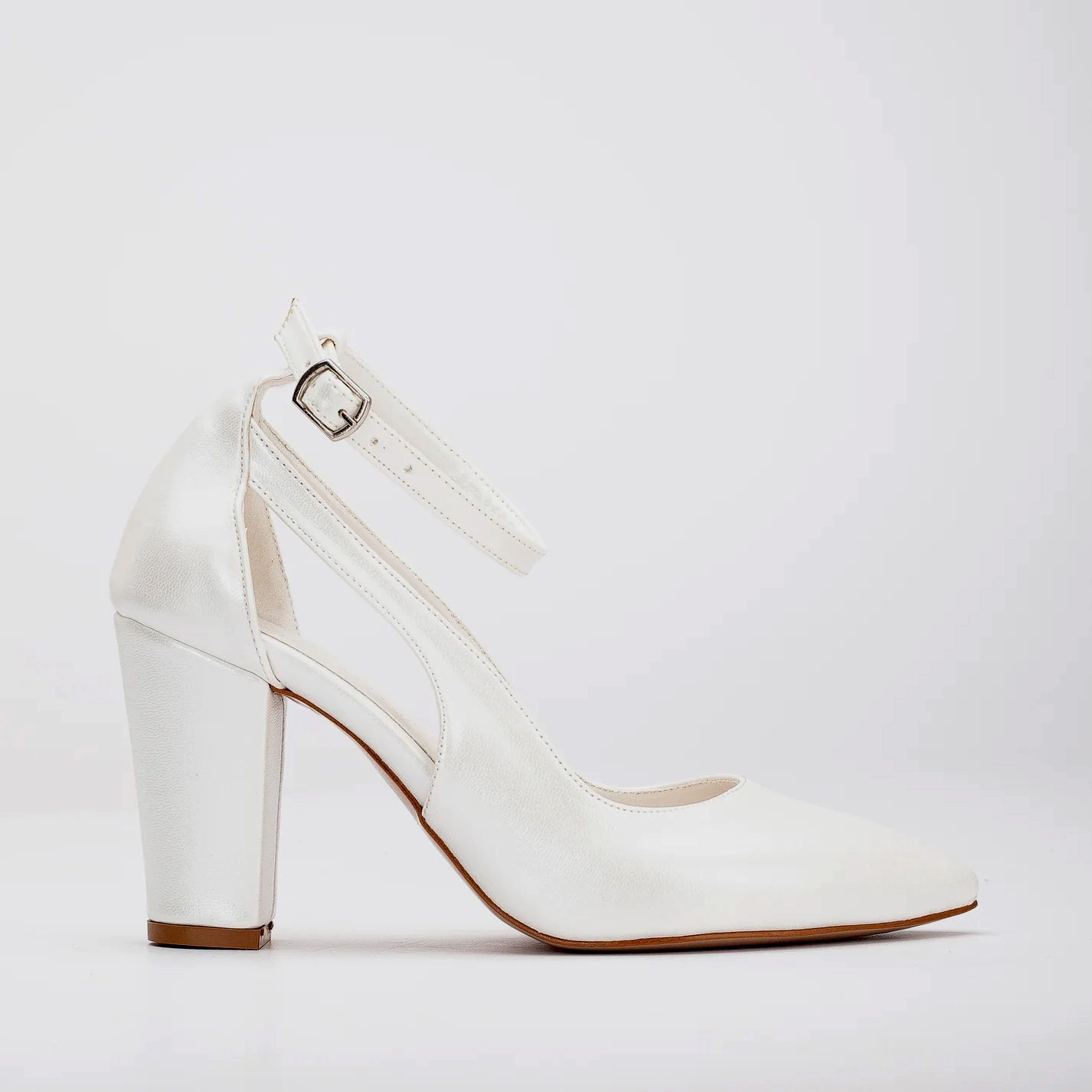 Forever & Always Womens Colette Pointed Toe High Block Heels