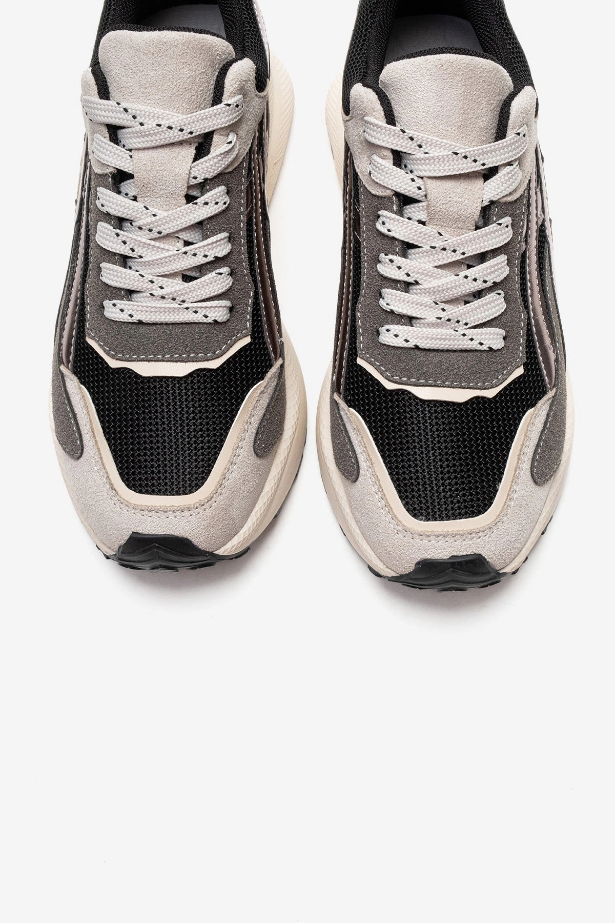 Prologue Shoes Womens Calina Sneaker