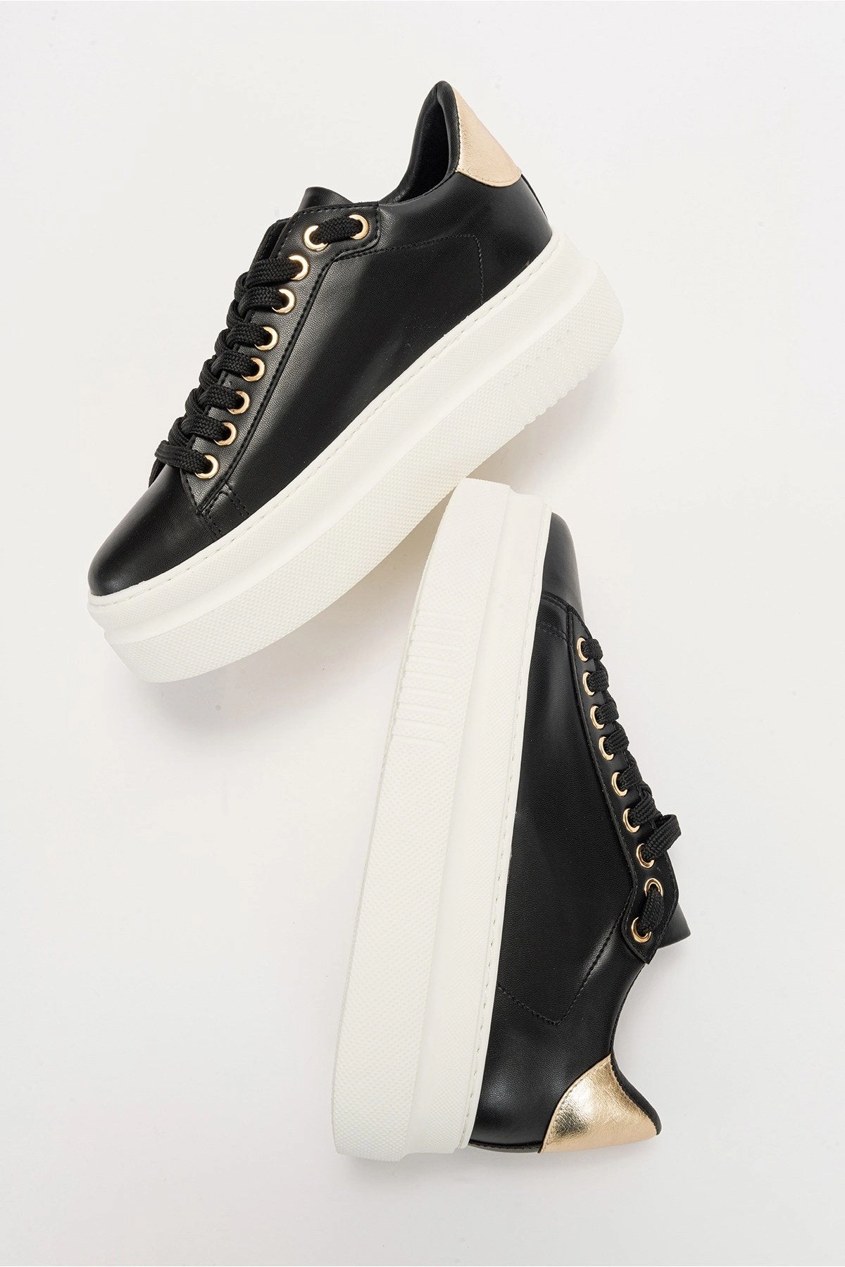 Prologue Shoes Womens Violette Platform Sneakers