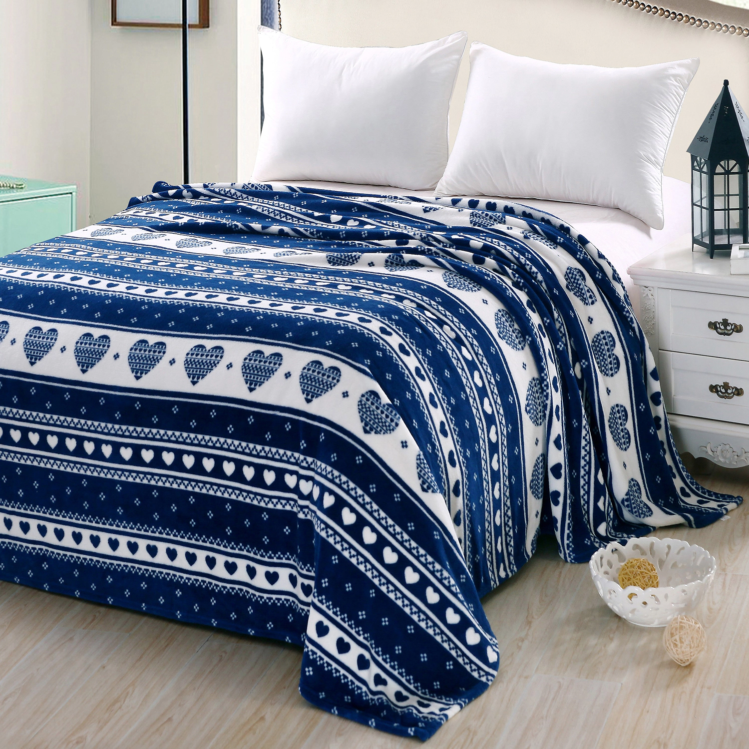 Heartfelt Valentine Micro Plush Blanket Navy - Queen 90 x 90