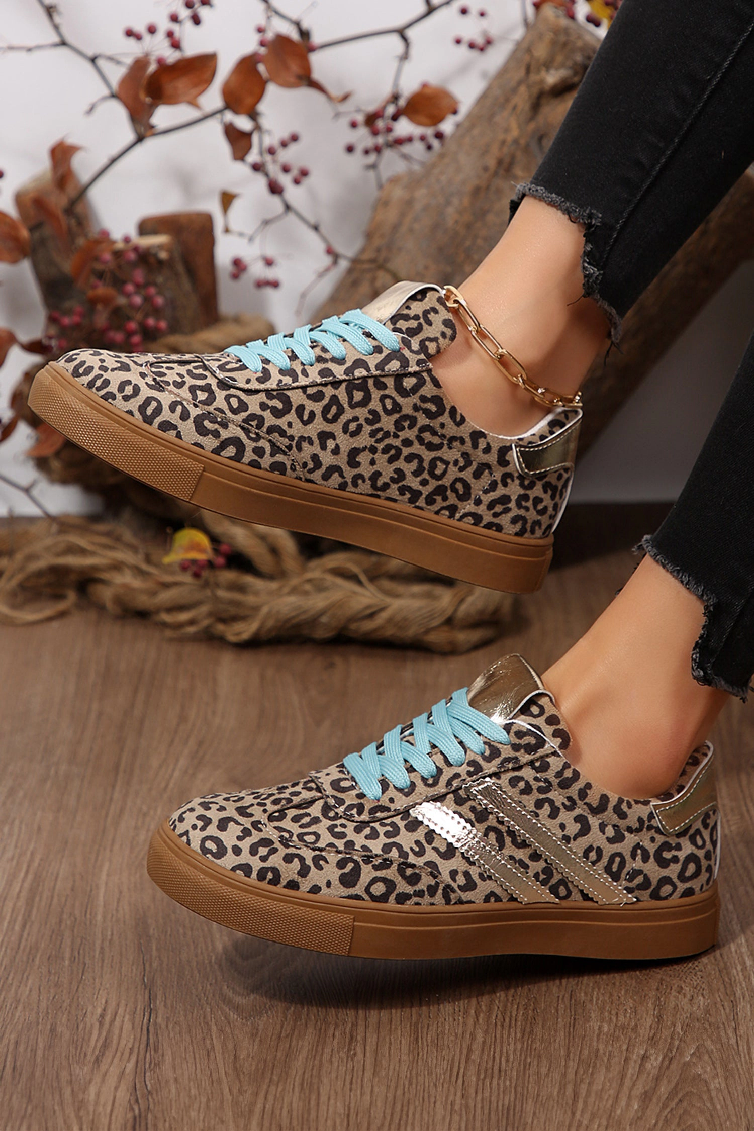 Threaded Pear Harmony Detail Lace Up Sneakers