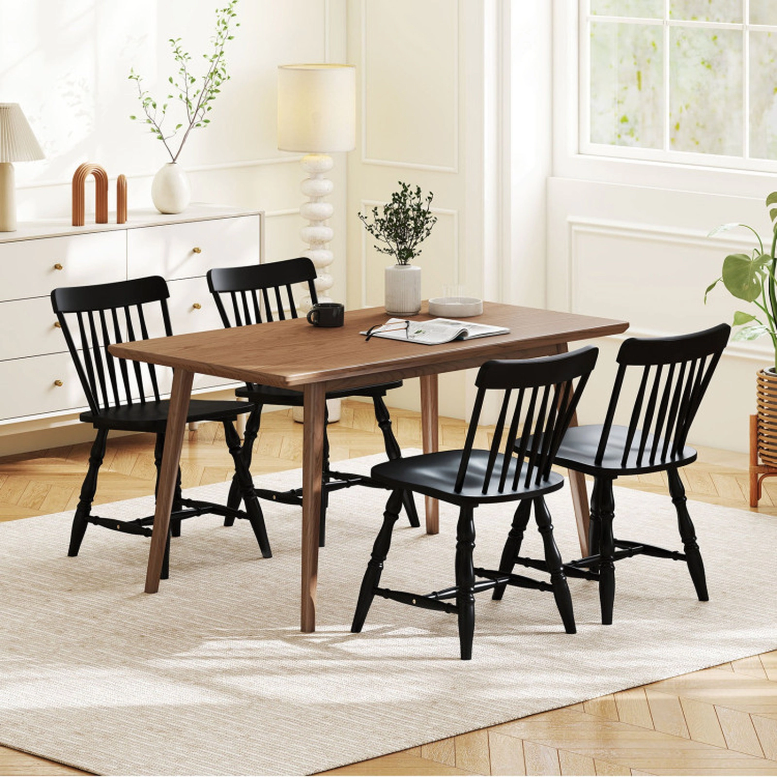 SUGIFT Rubber Wood Windsor Dining Chairs Set of 4 with Curved Spindle Back 330-lb Capacity Black/Natural