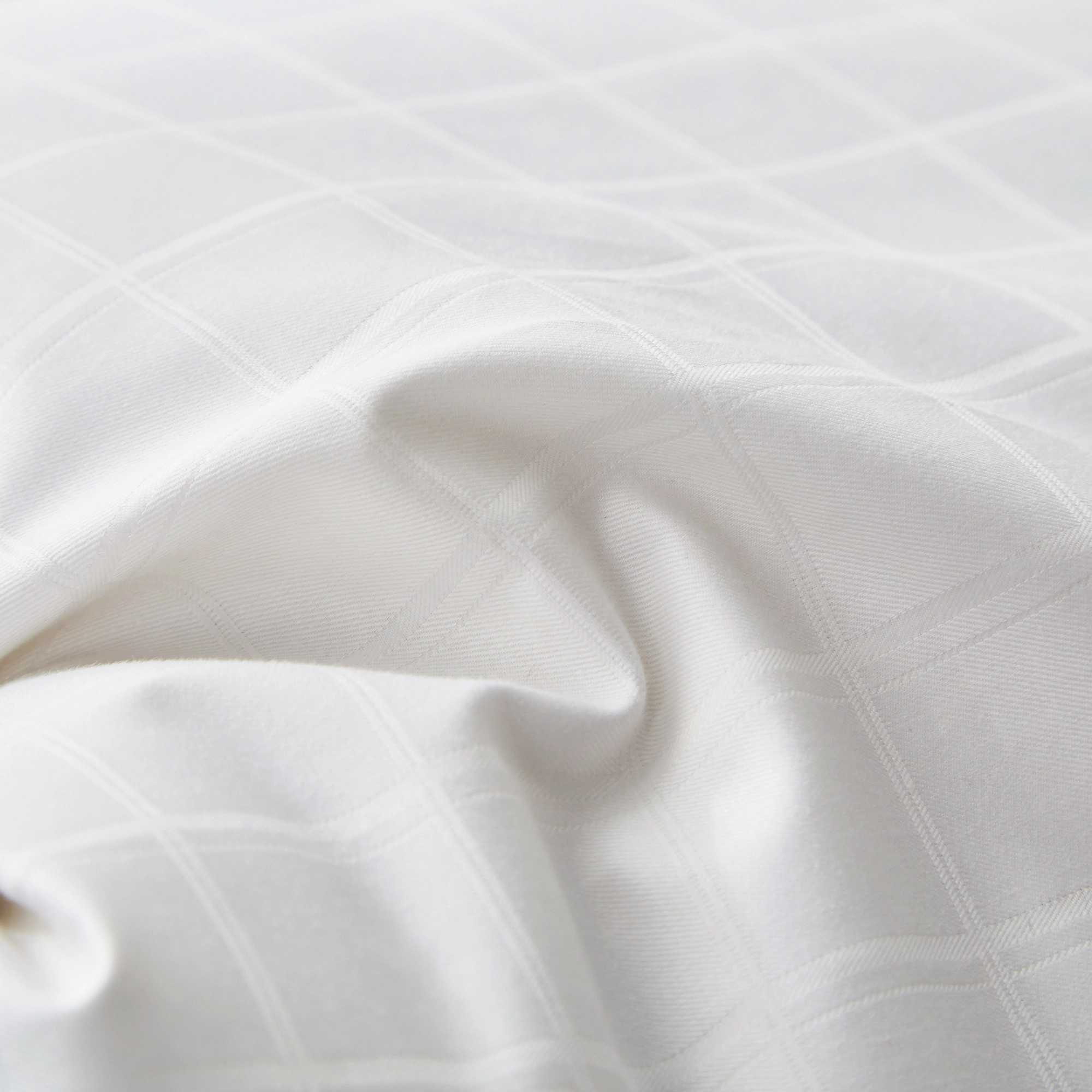 Unikome Set of 2 300 Thread Count Goose Feather Pillows – 100% Cotton Shell, Gusseted Bed Pillows
