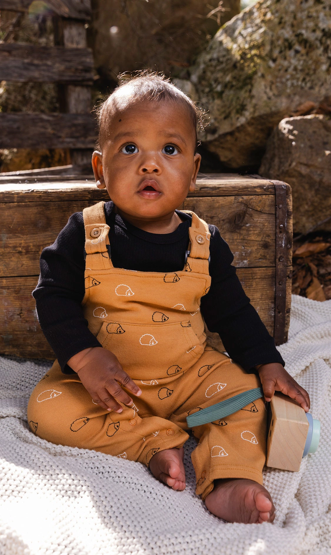 Deux par Boys Organic Cotton Onesie and Overalls Set with Hedgehog Print